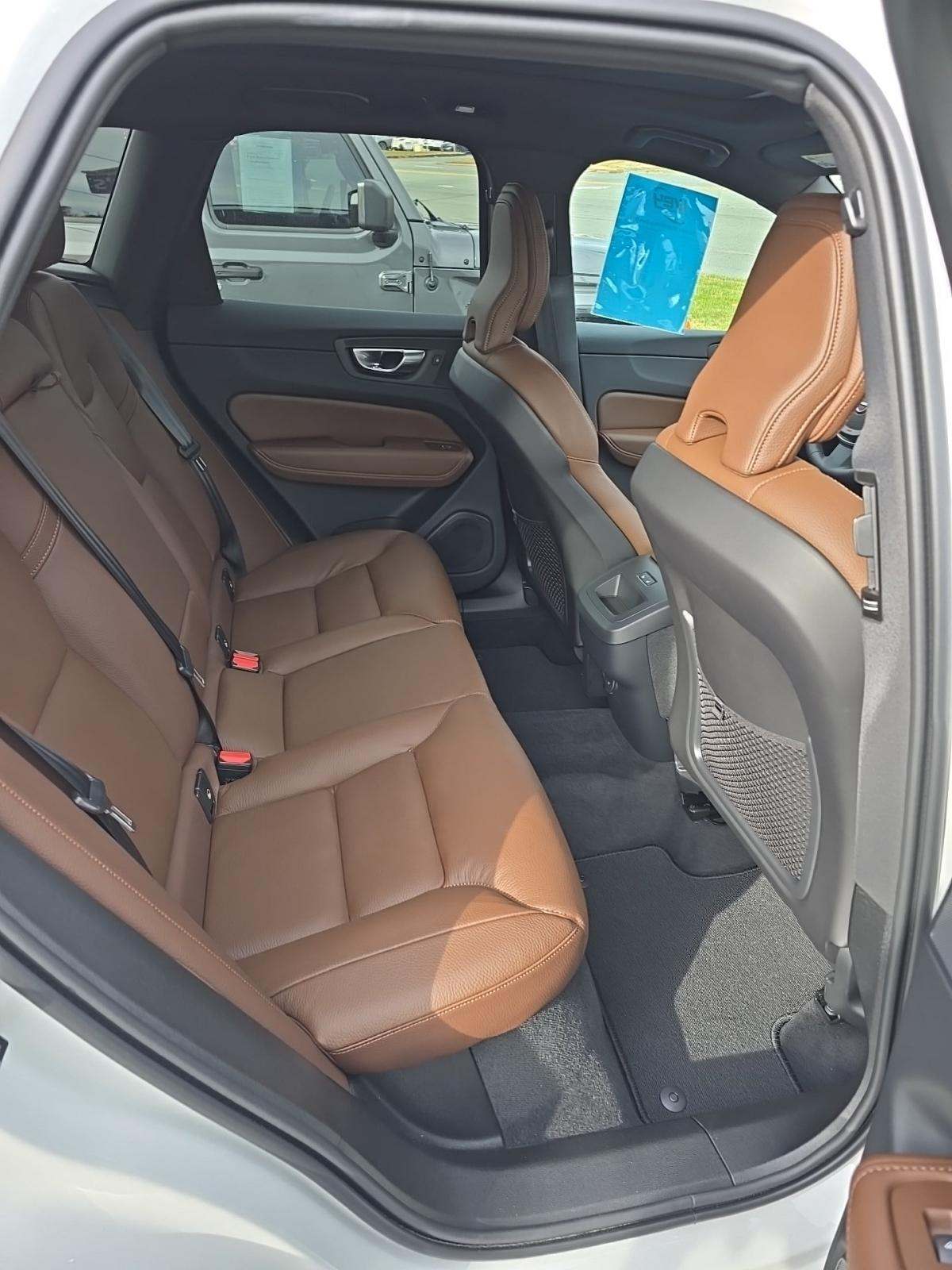 2024 Volvo XC60 B5 Plus AWD