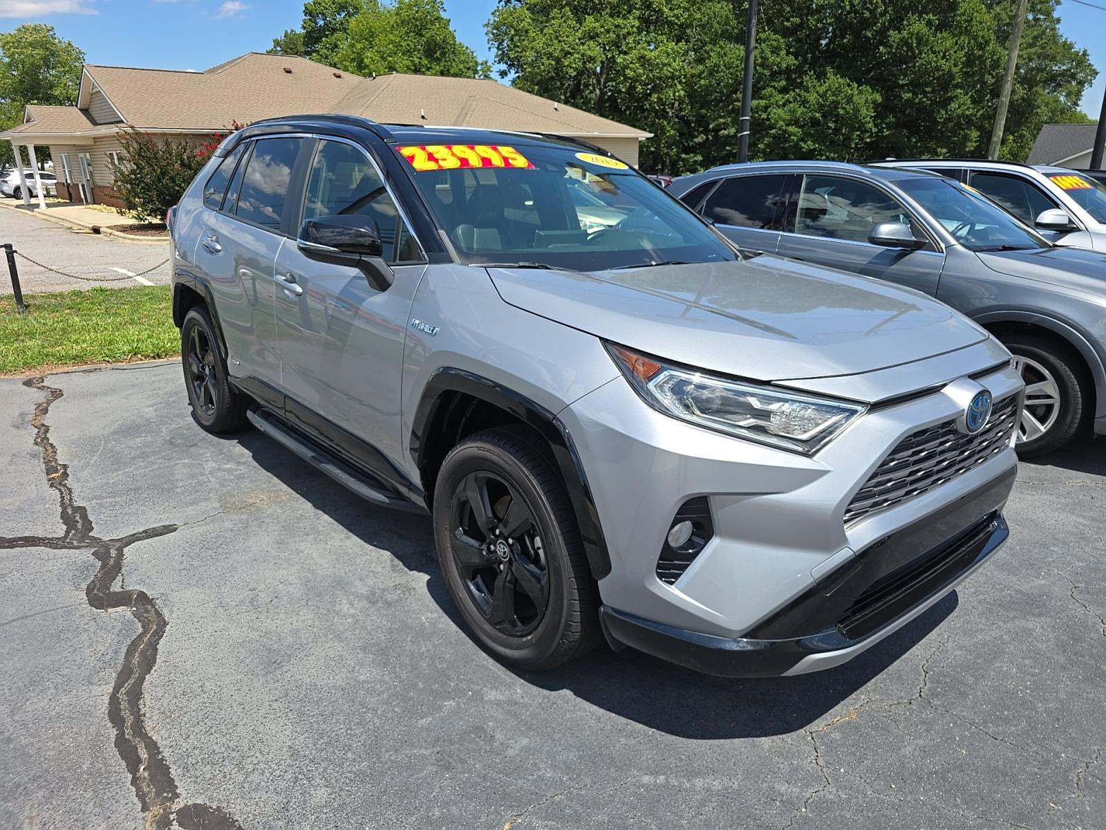 2019 Toyota RAV4 Hybrid XSE AWD