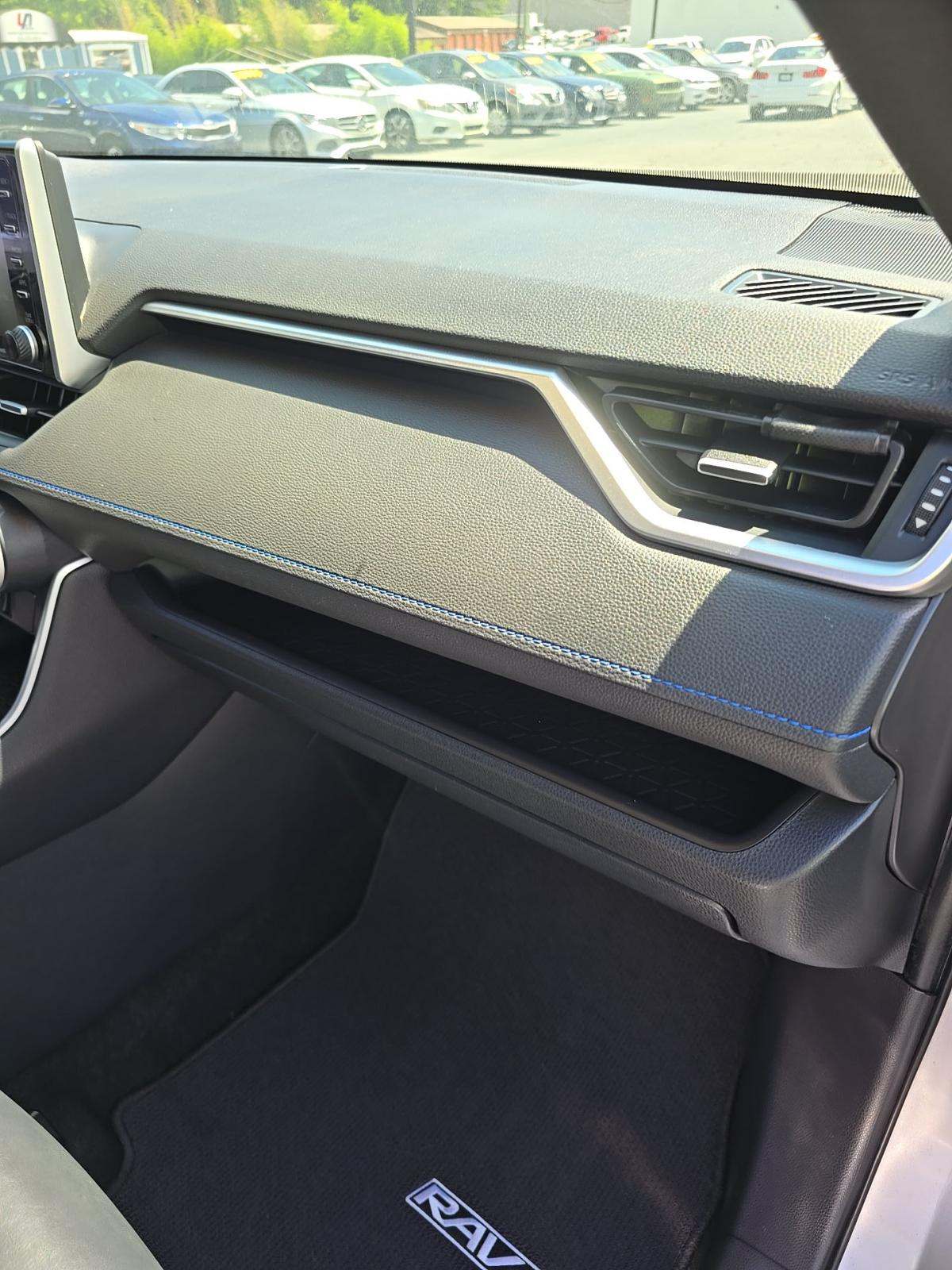 2019 Toyota RAV4 Hybrid XSE AWD