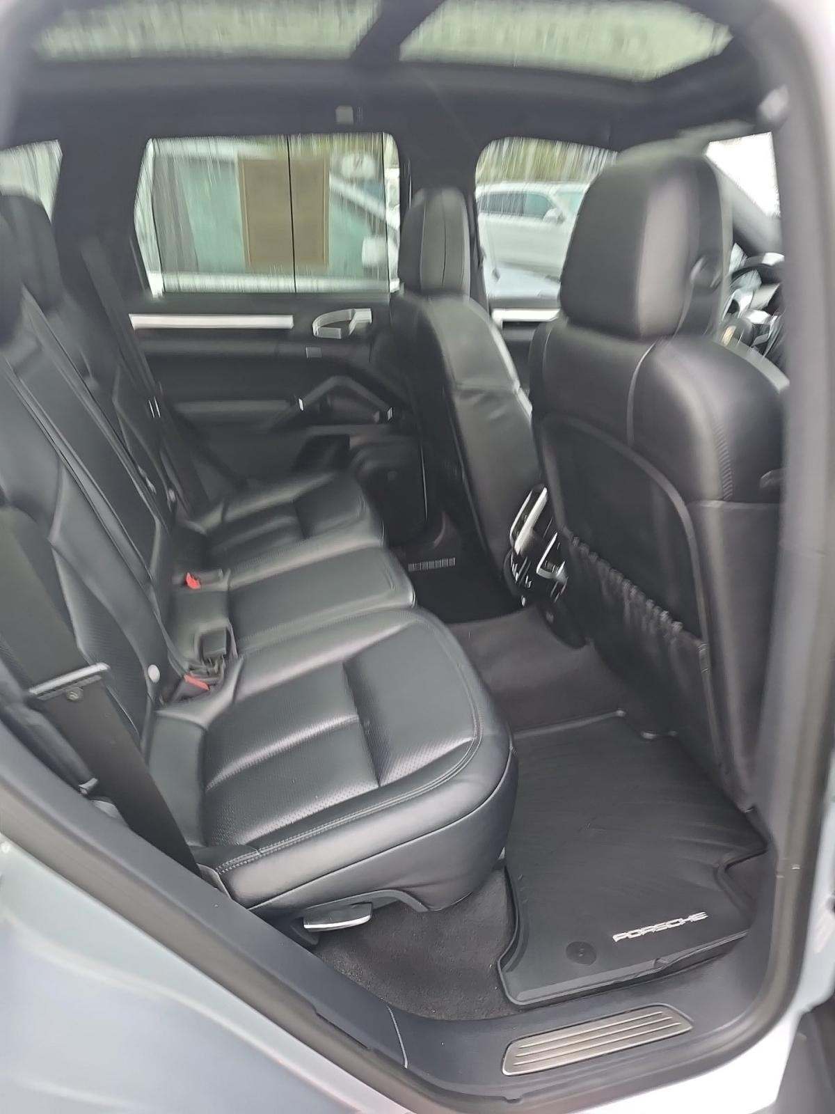 2018 Porsche Cayenne Platinum Edition AWD