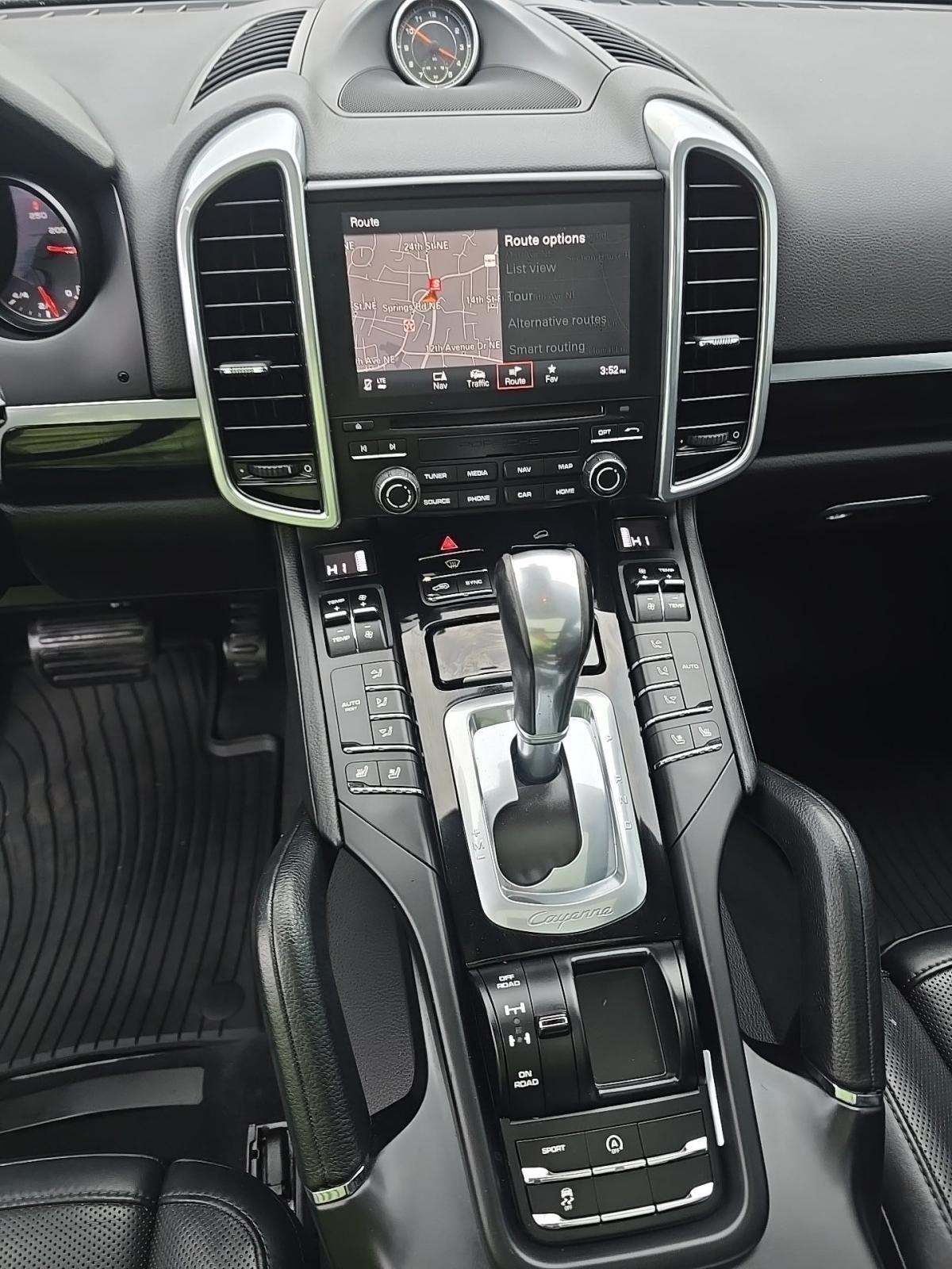 2018 Porsche Cayenne Platinum Edition AWD