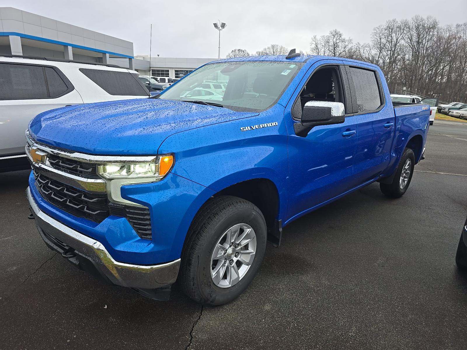 2025 Chevrolet Silverado 1500 LT AWD