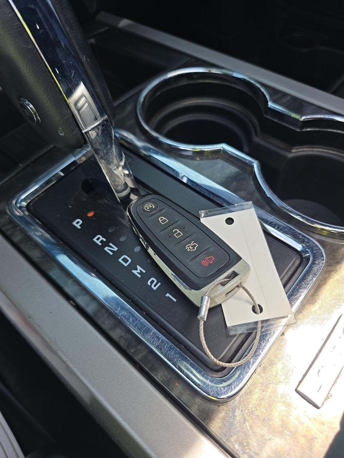 FORD EXPEDITION - 8