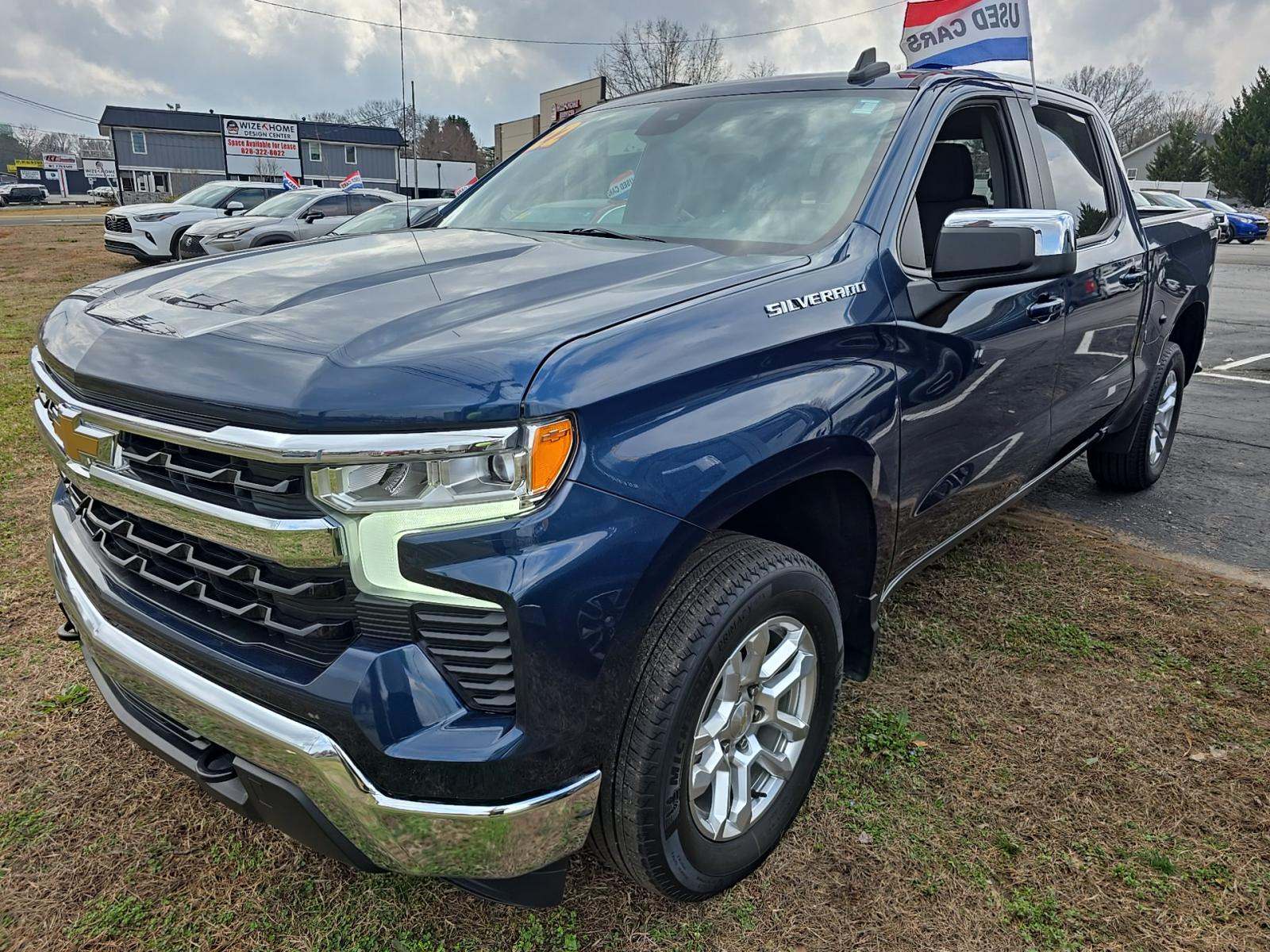 2022 Chevrolet Silverado 1500 LT AWD