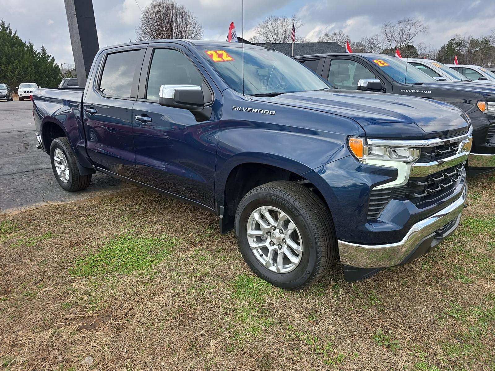 2022 Chevrolet Silverado 1500 LT AWD