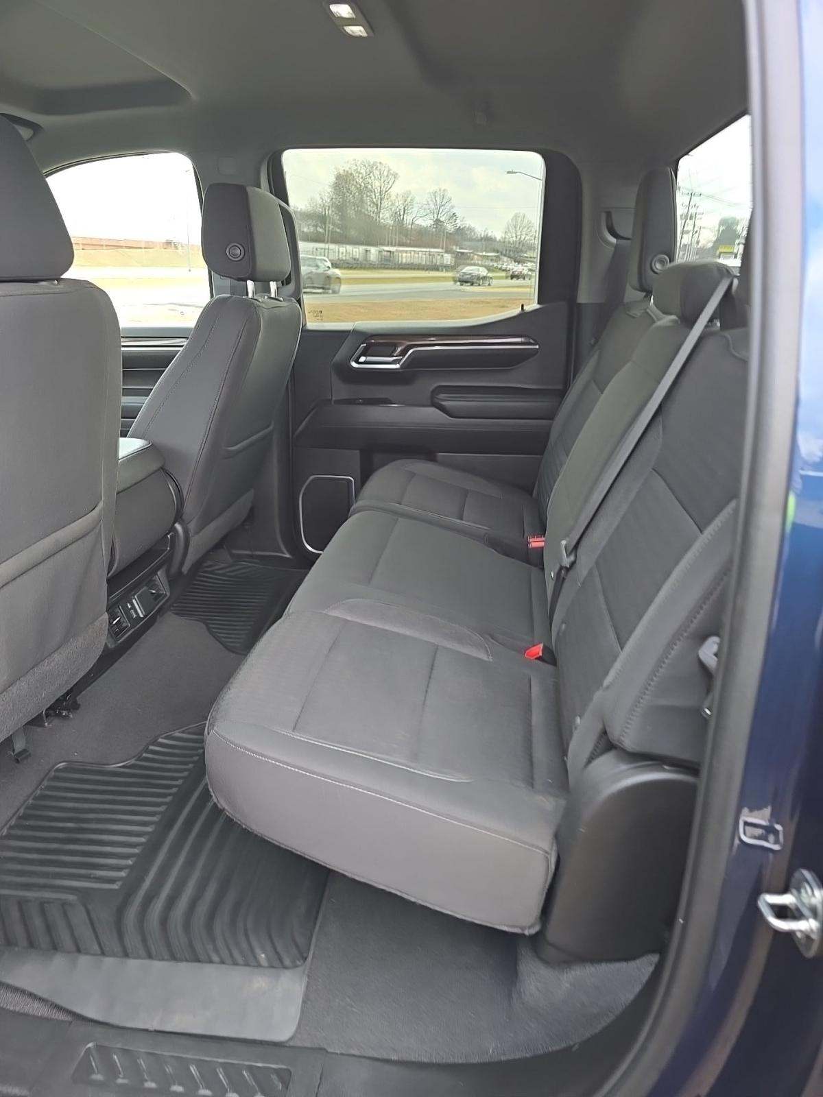 2022 Chevrolet Silverado 1500 LT AWD