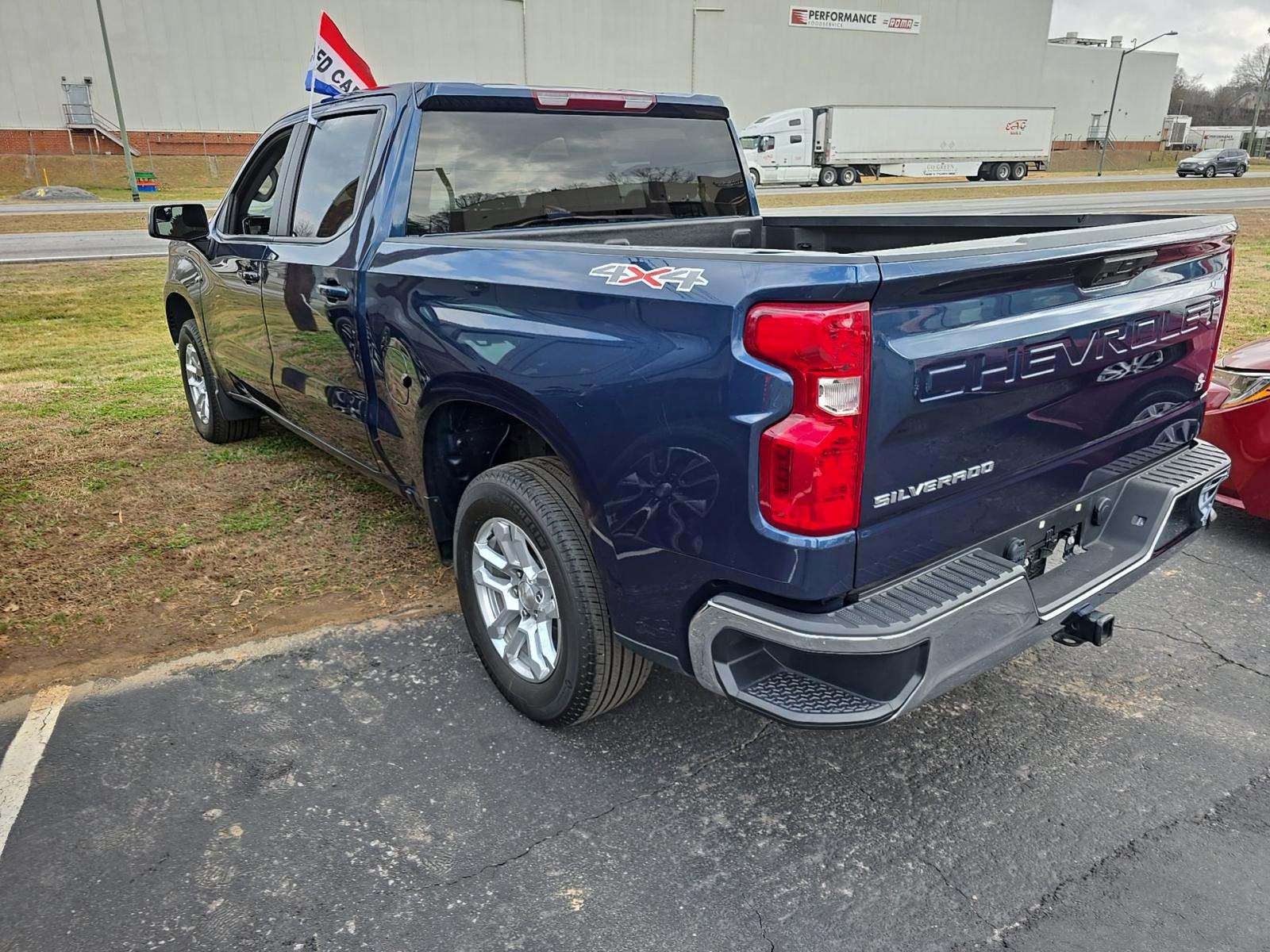 2022 Chevrolet Silverado 1500 LT AWD