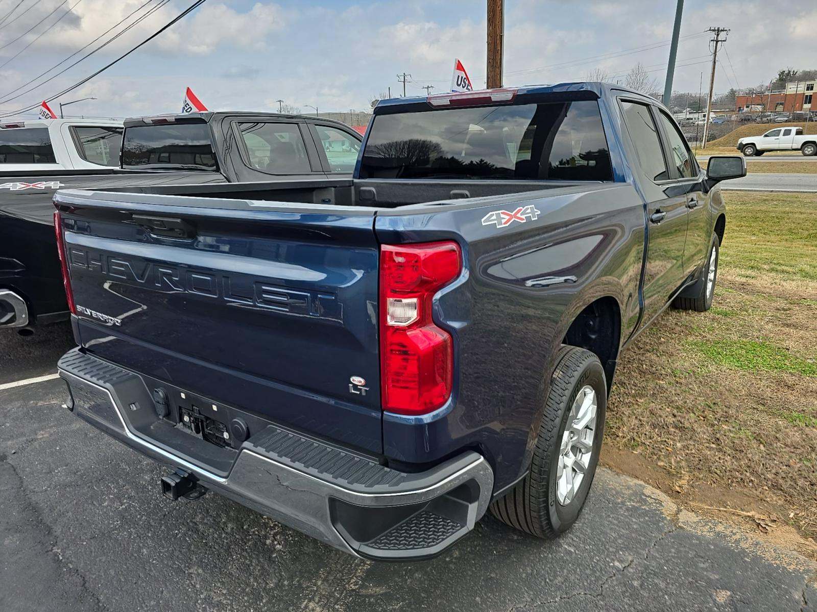 2022 Chevrolet Silverado 1500 LT AWD