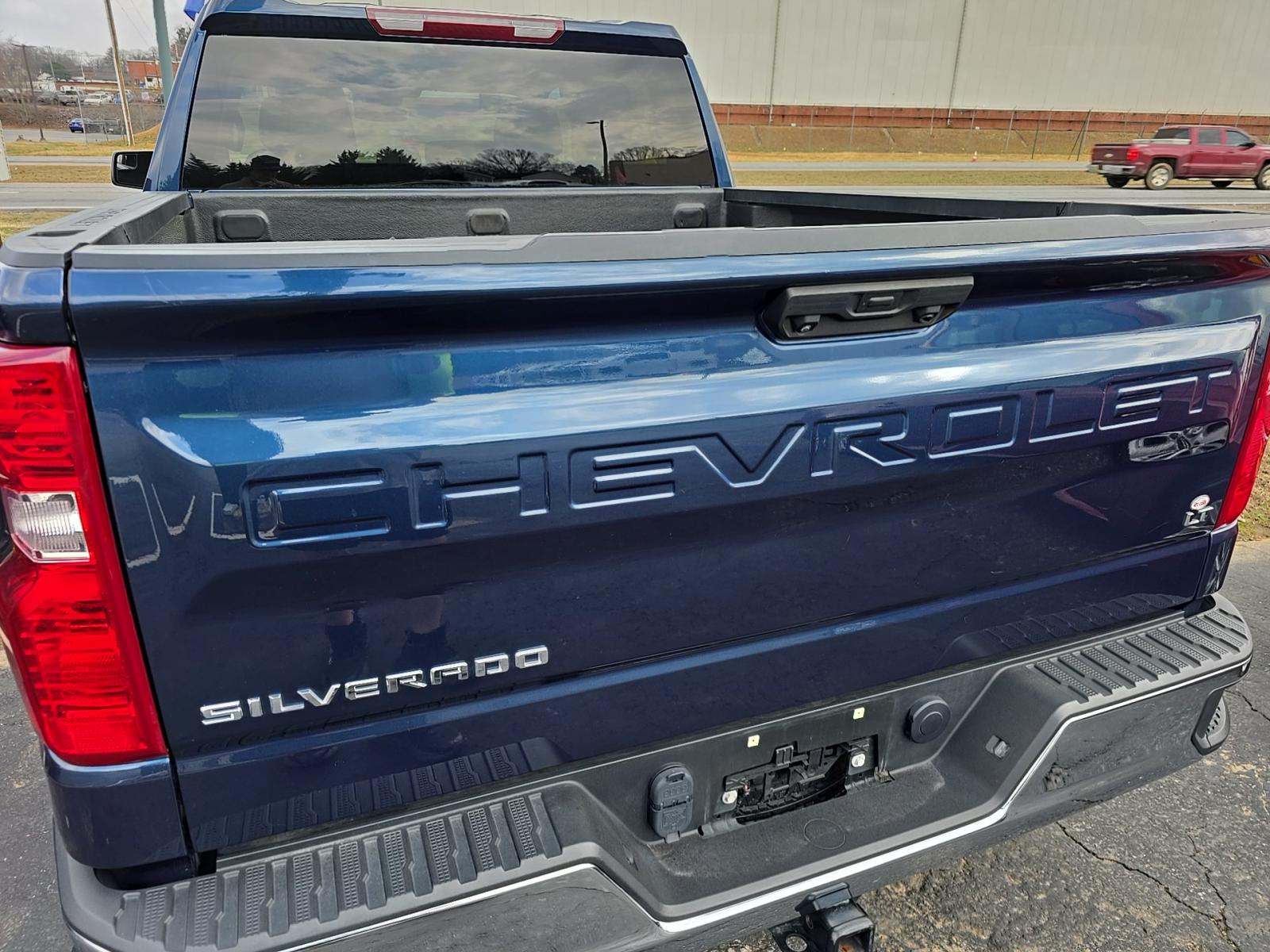 2022 Chevrolet Silverado 1500 LT AWD