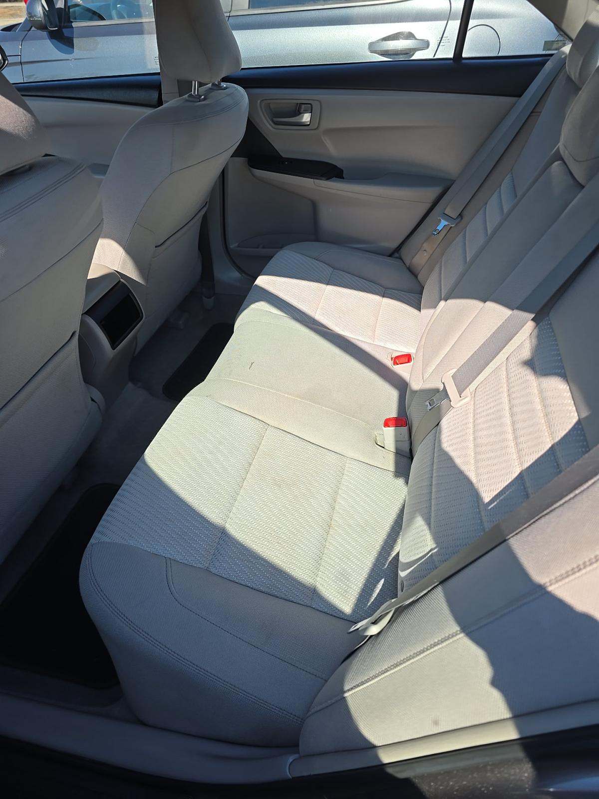 2017 Toyota Camry LE FWD