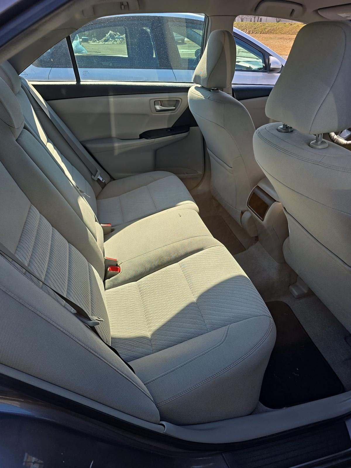 2017 Toyota Camry LE FWD