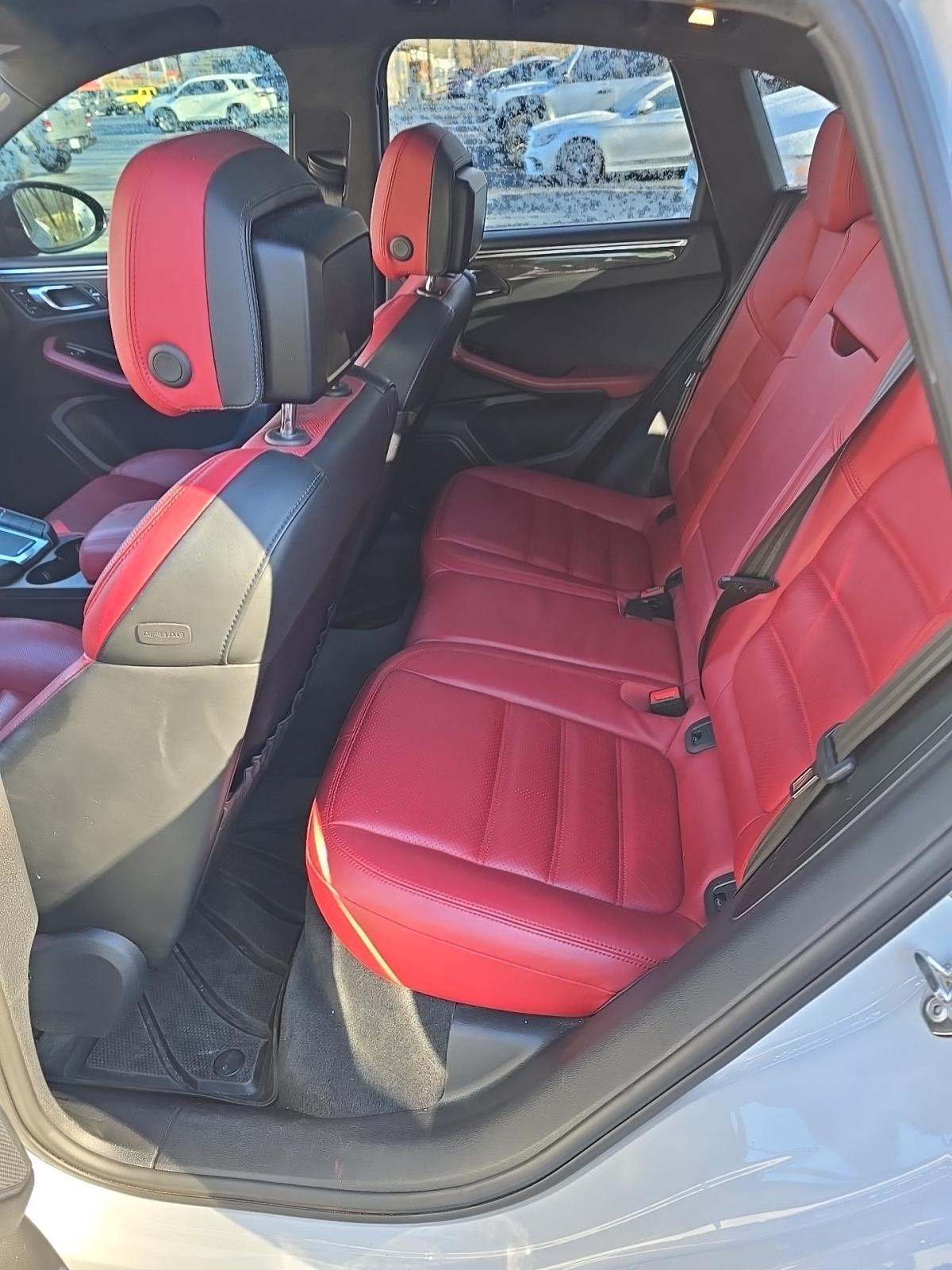 2016 Porsche Macan Turbo AWD