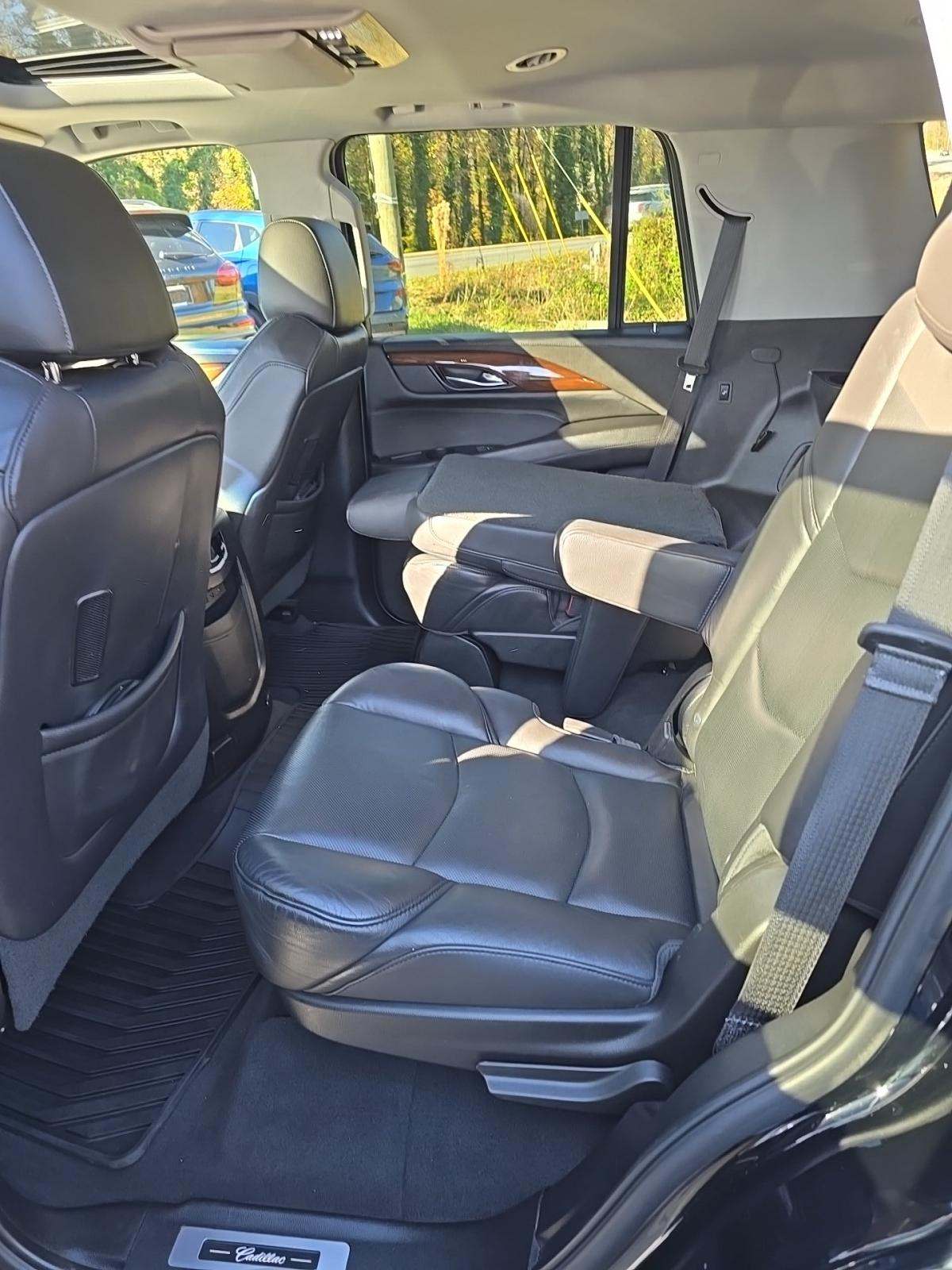 2019 Cadillac Escalade Premium Luxury RWD