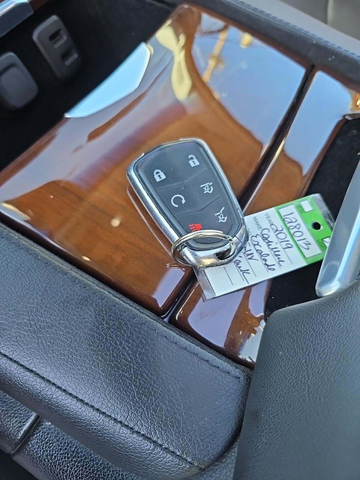 2019 Cadillac Escalade Premium Luxury RWD