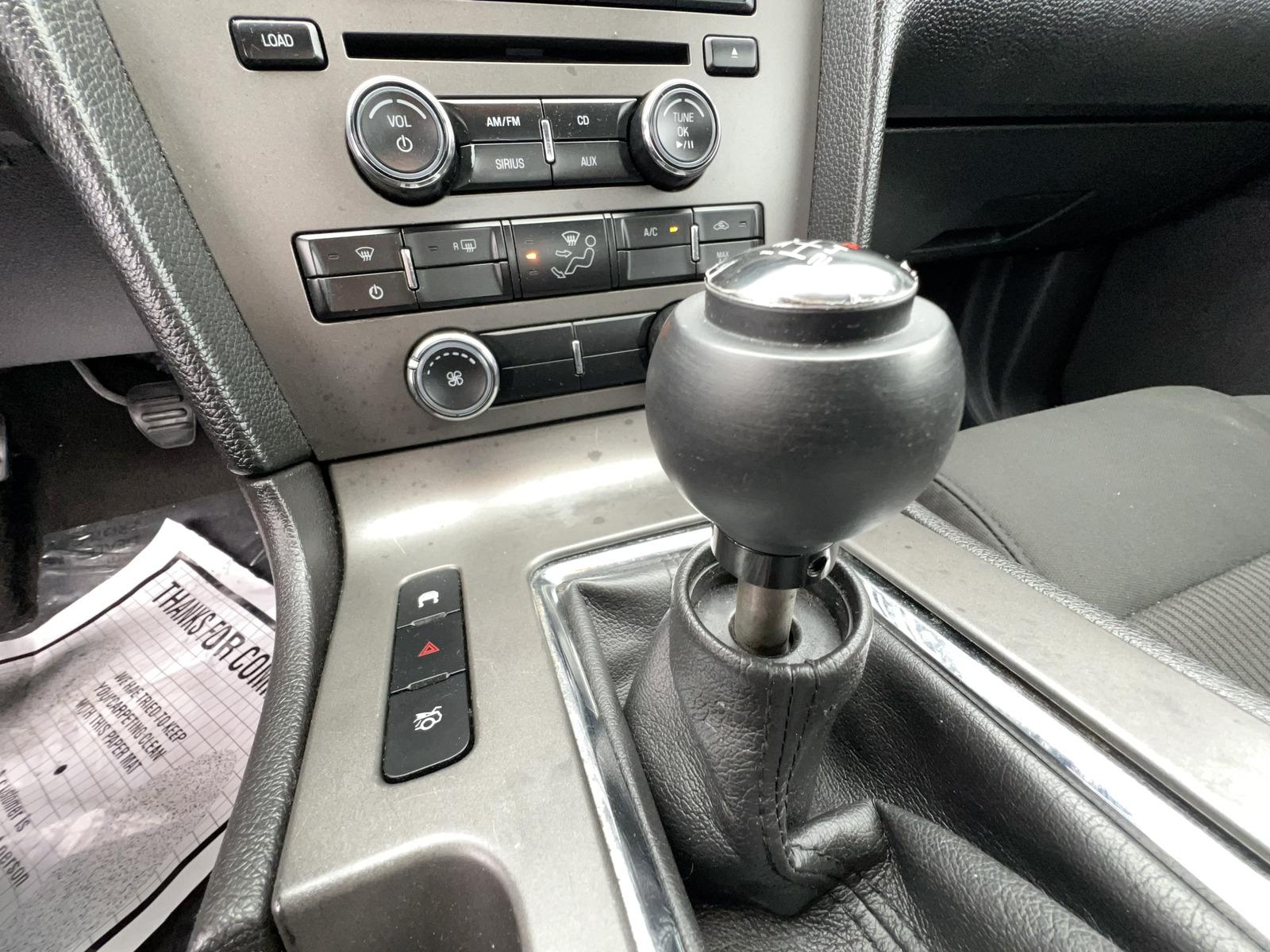 2010 Ford Mustang V6 RWD