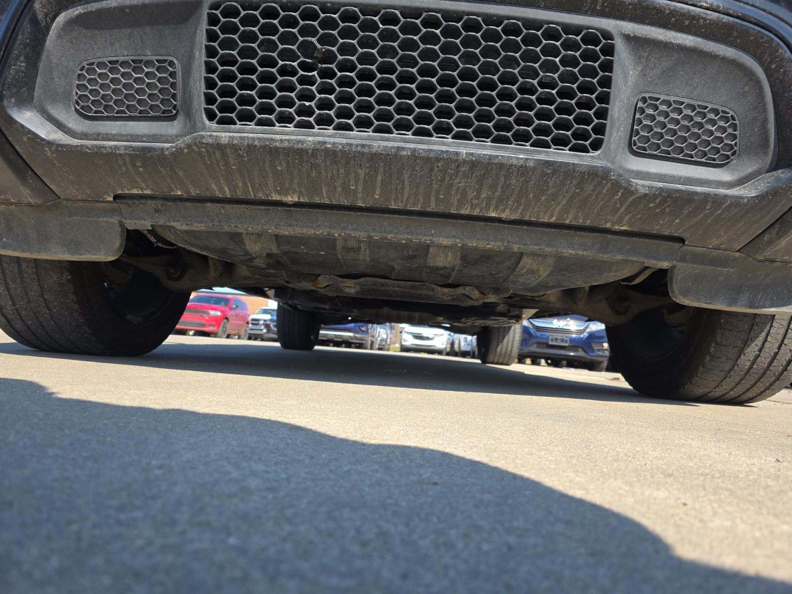 2019 Jeep Grand Cherokee Laredo Altitude Edition AWD