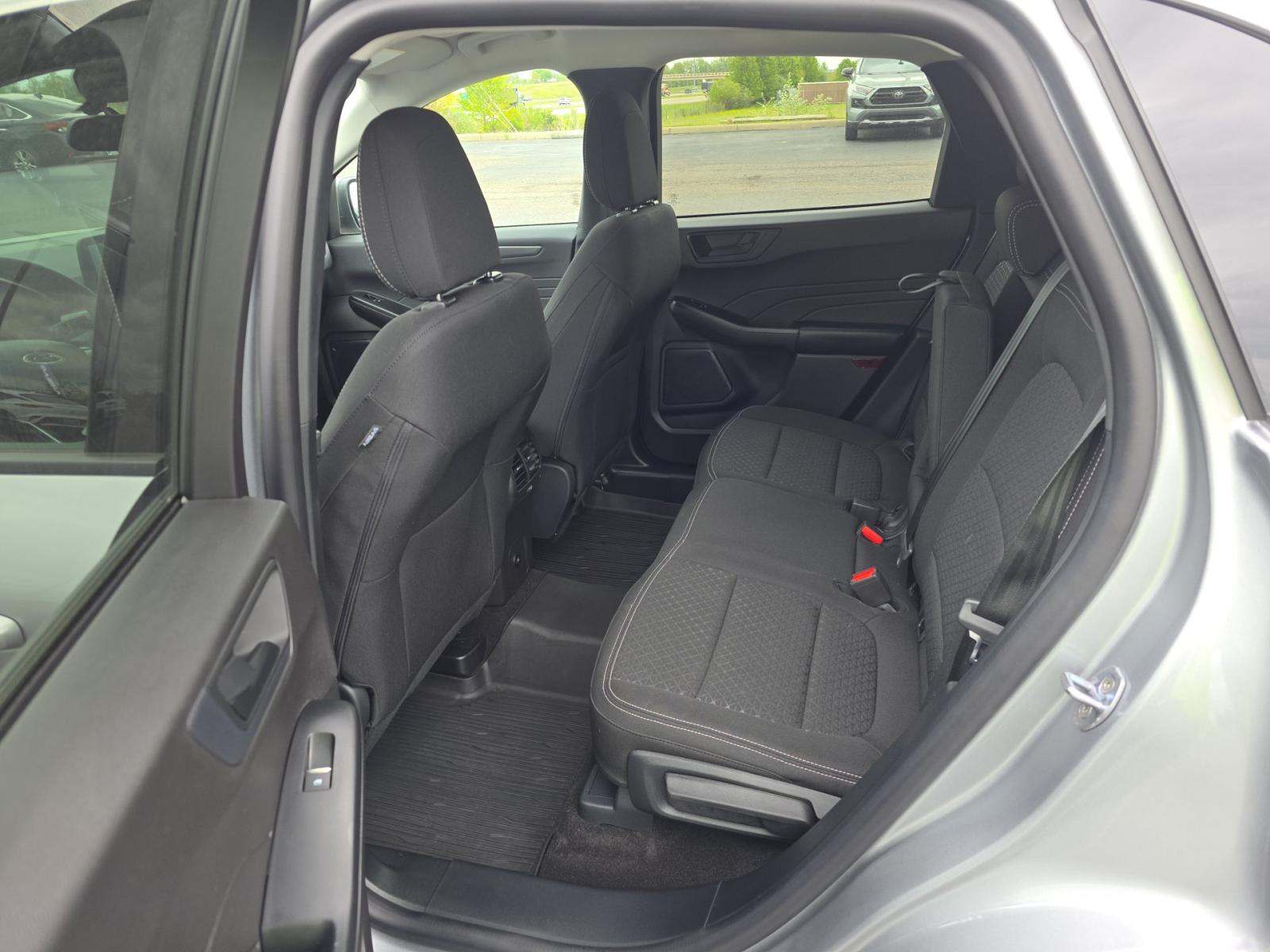 FORD ESCAPE - 9