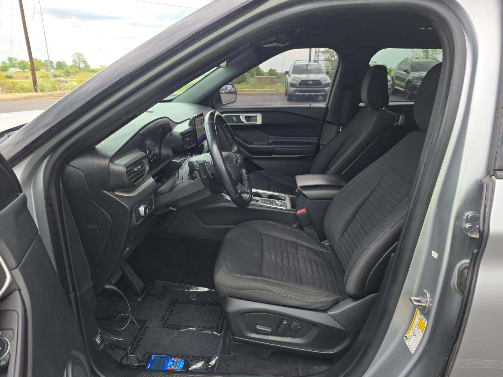 FORD EXPLORER - 2