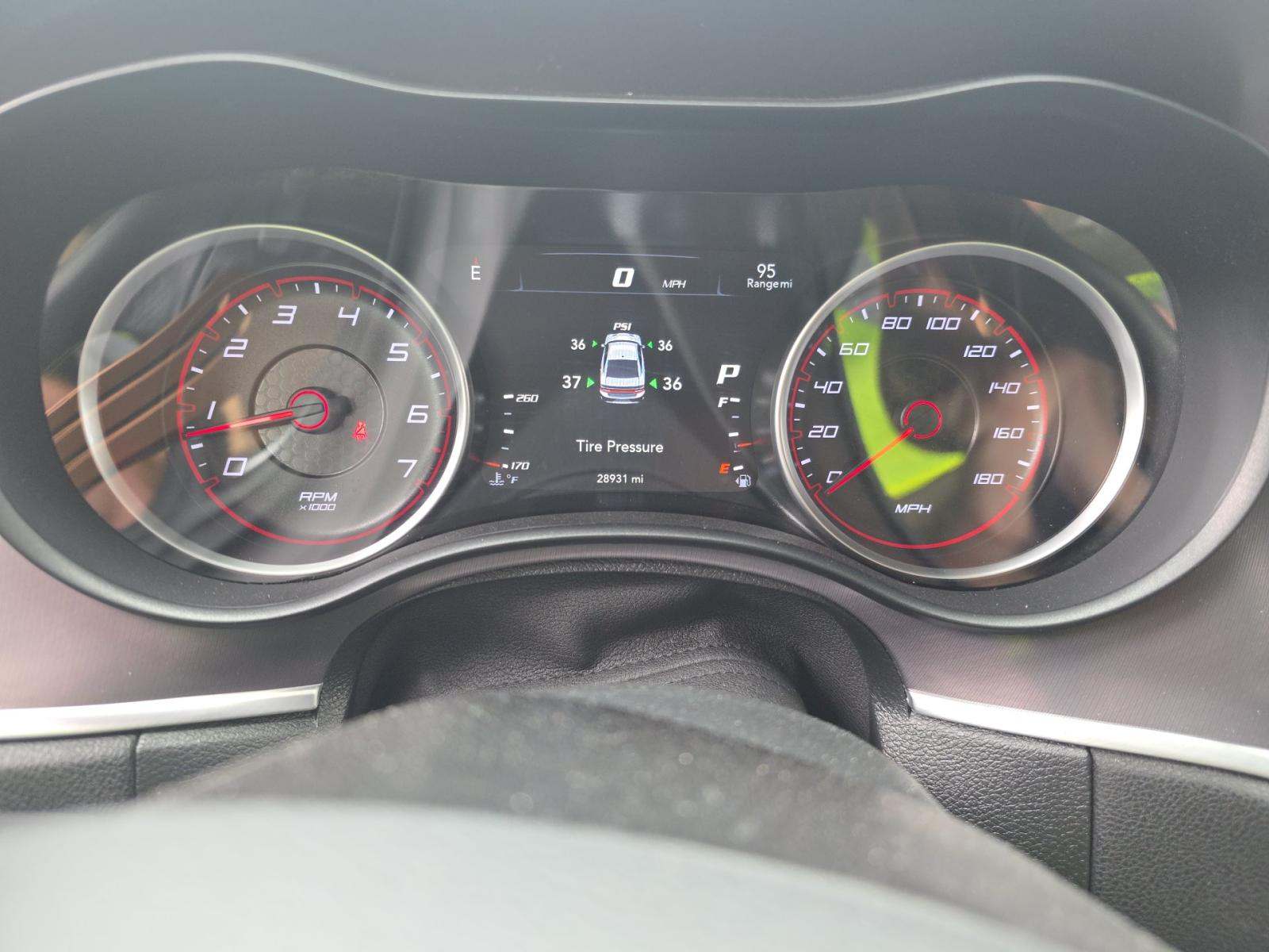 DODGE CHALLENGER - 9