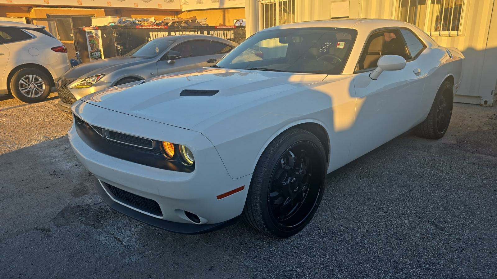 2017 Dodge Challenger SXT