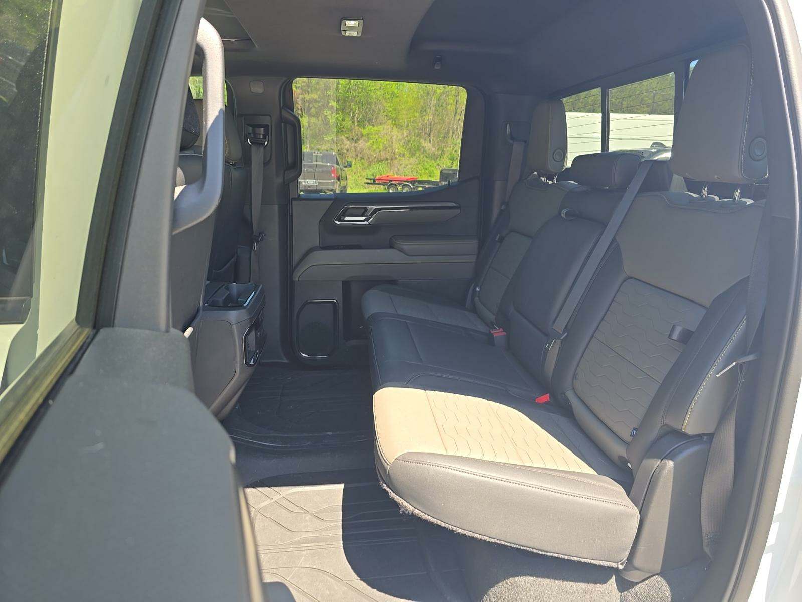 2023 Chevrolet Silverado 1500 ZR2 AWD