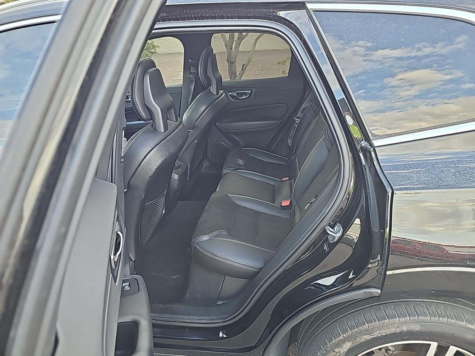 2018 Volvo XC60 T6 R-Design AWD