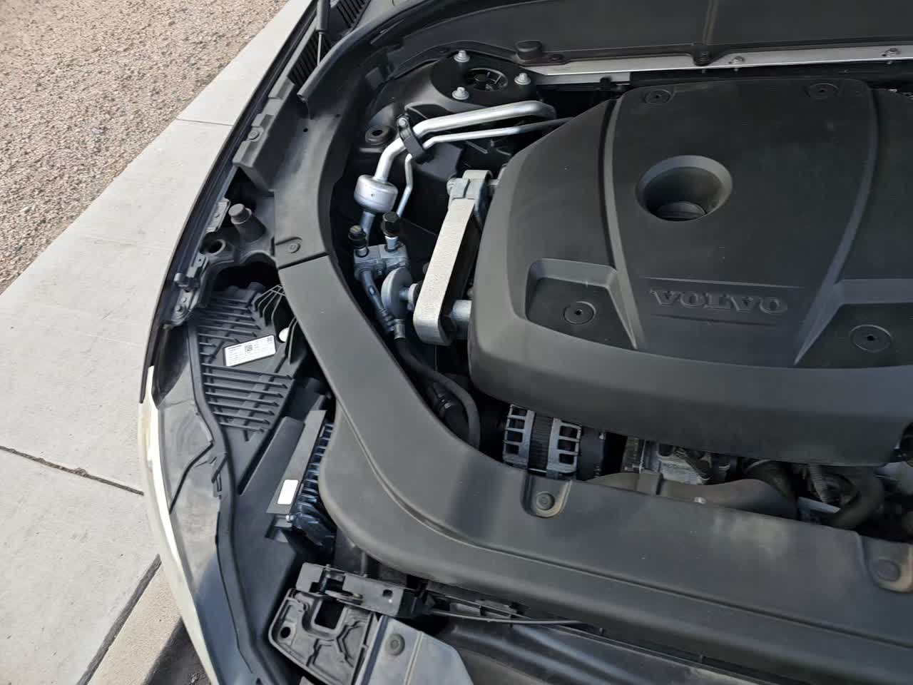 2018 Volvo XC60 T6 R-Design AWD