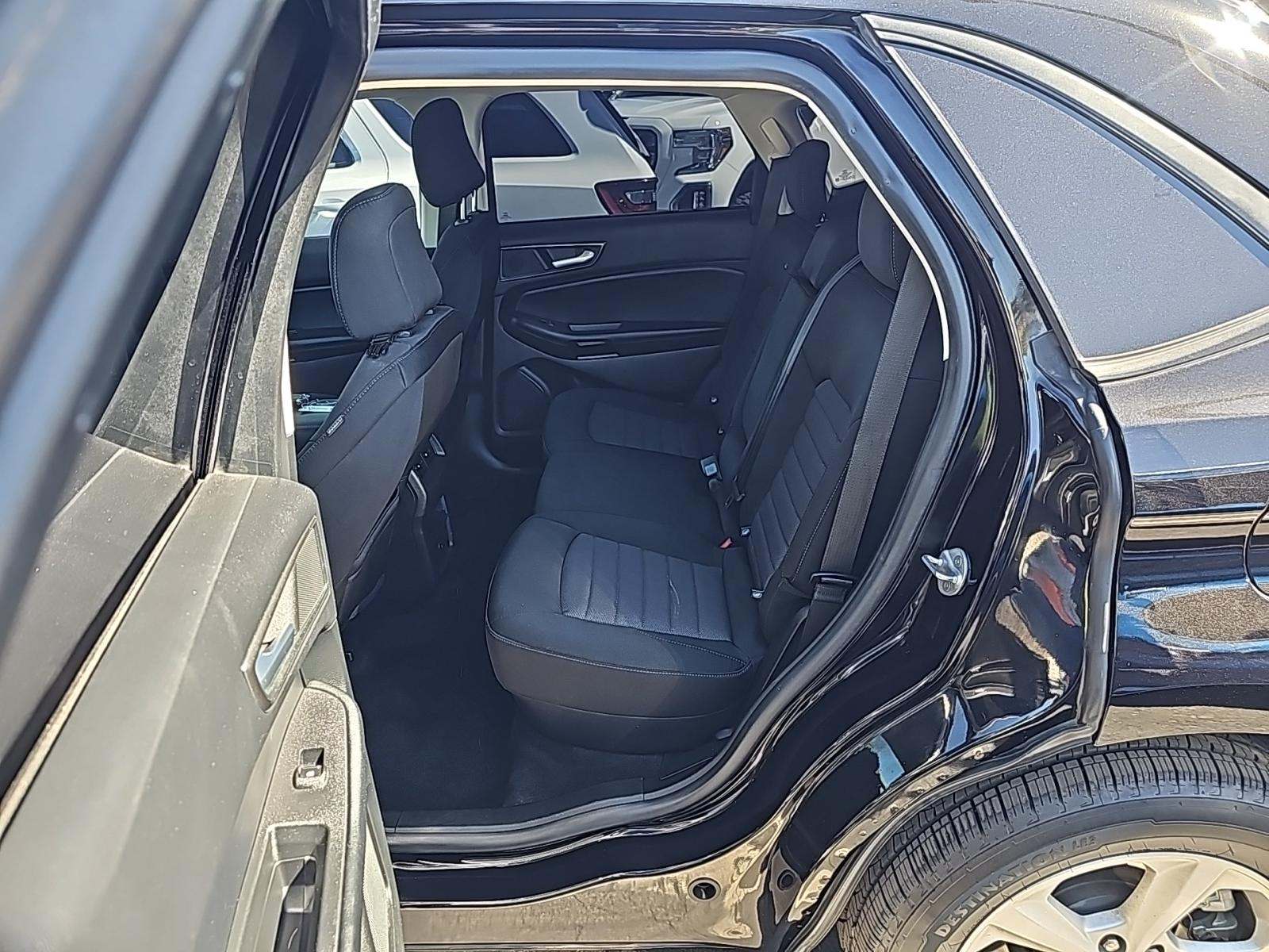 2023 Ford Edge SE AWD