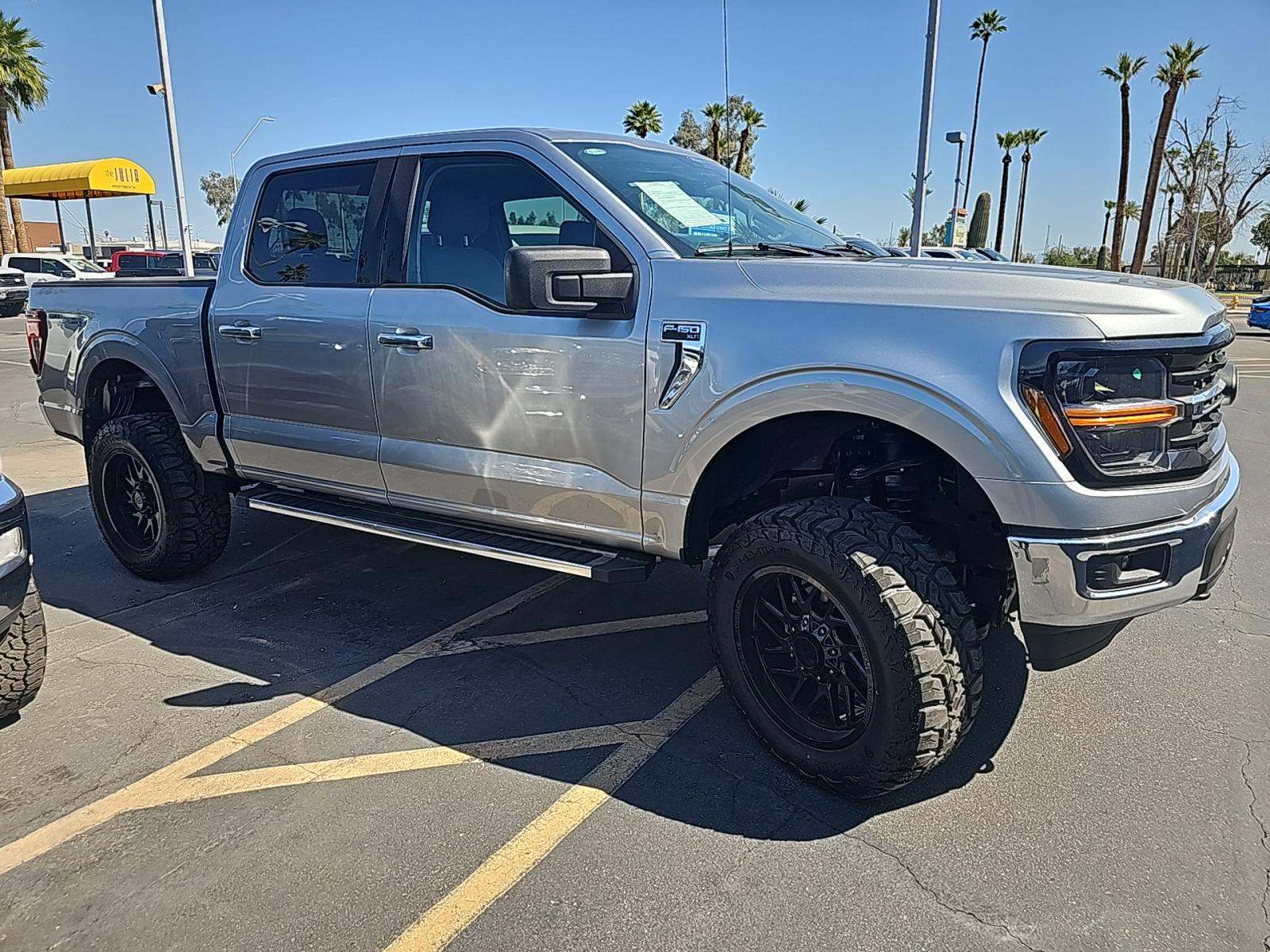 2025 Ford F-150 XLT AWD