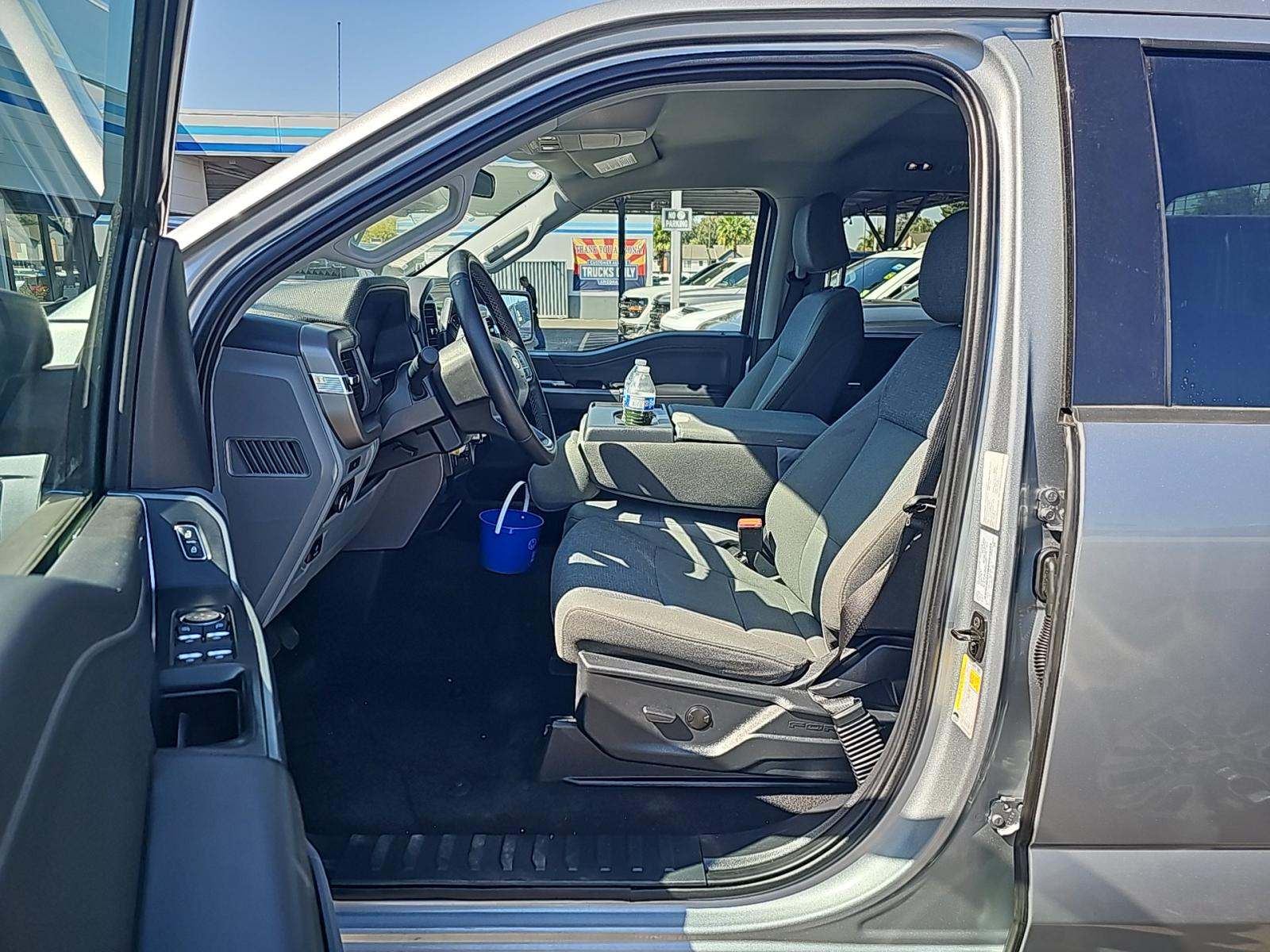 2025 Ford F-150 XLT AWD