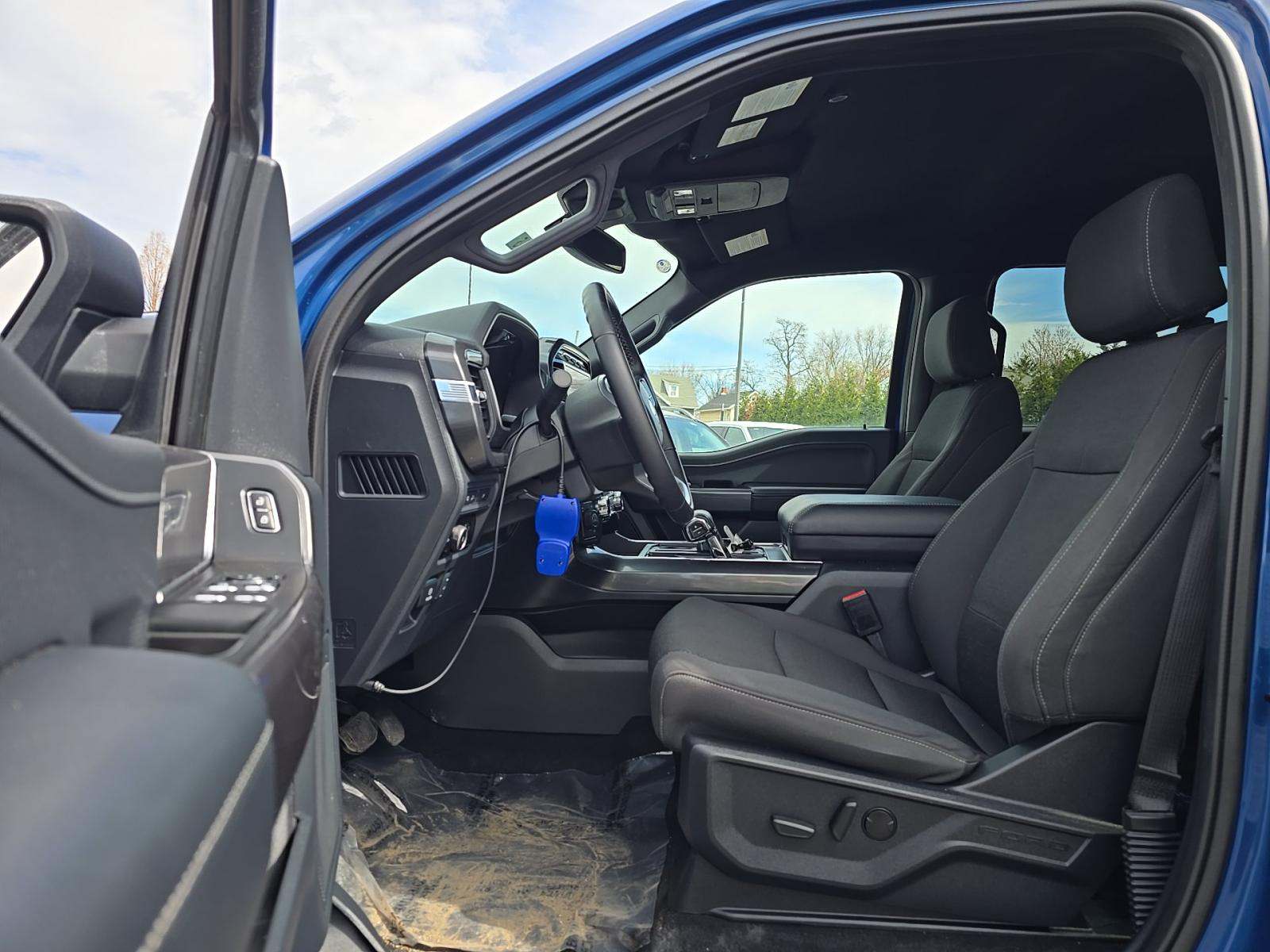 2023 Ford F-150 XLT AWD