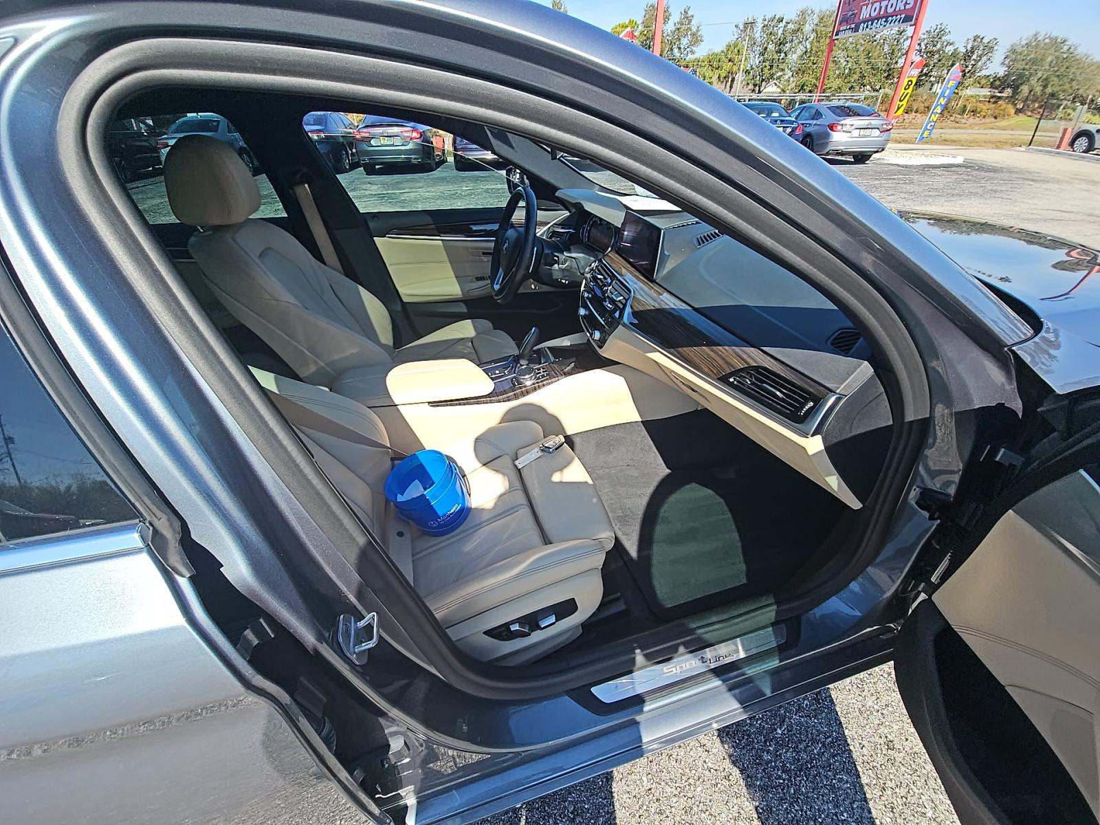 2019 BMW 5 Series 530i RWD