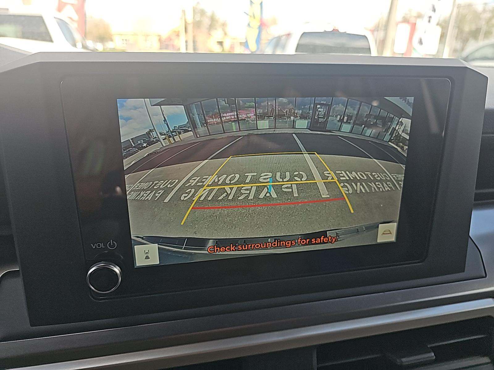 2025 Toyota Tacoma SR5 AWD