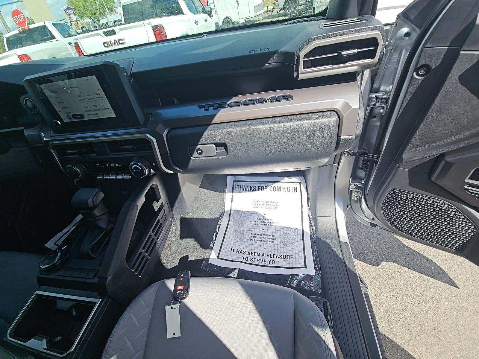 2025 Toyota Tacoma SR5 AWD