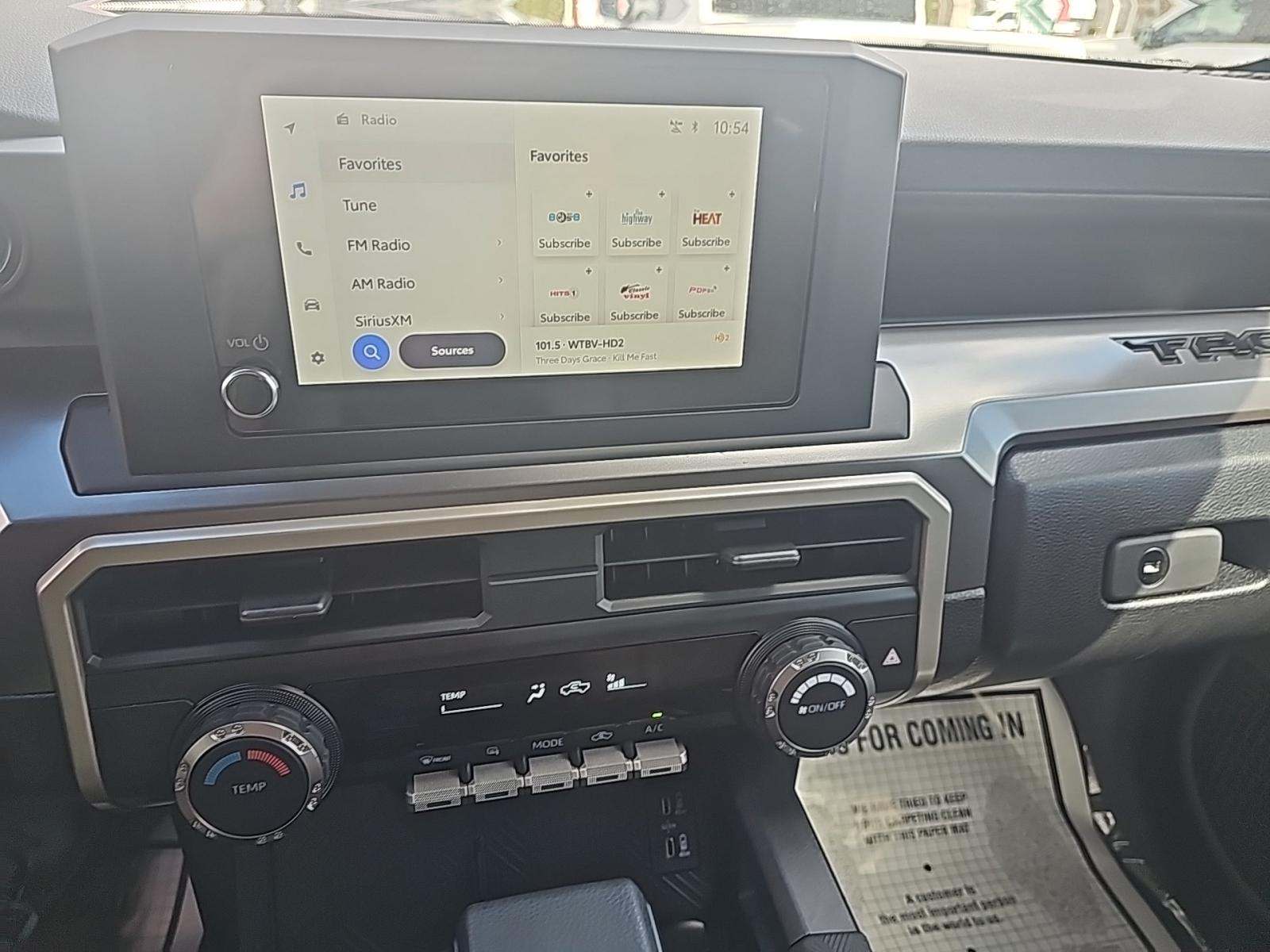 2025 Toyota Tacoma SR5 AWD