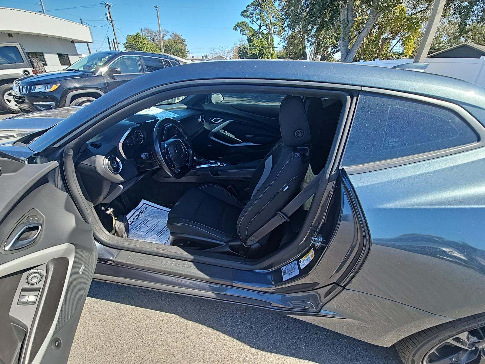 2022 Chevrolet Camaro LT1 RWD