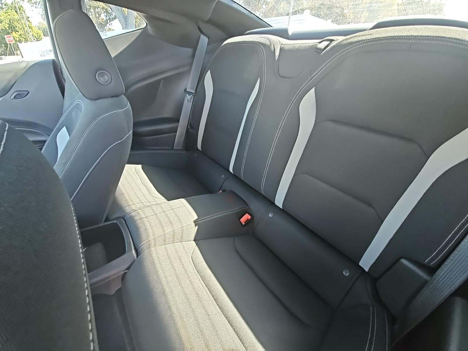 2022 Chevrolet Camaro LT1 RWD