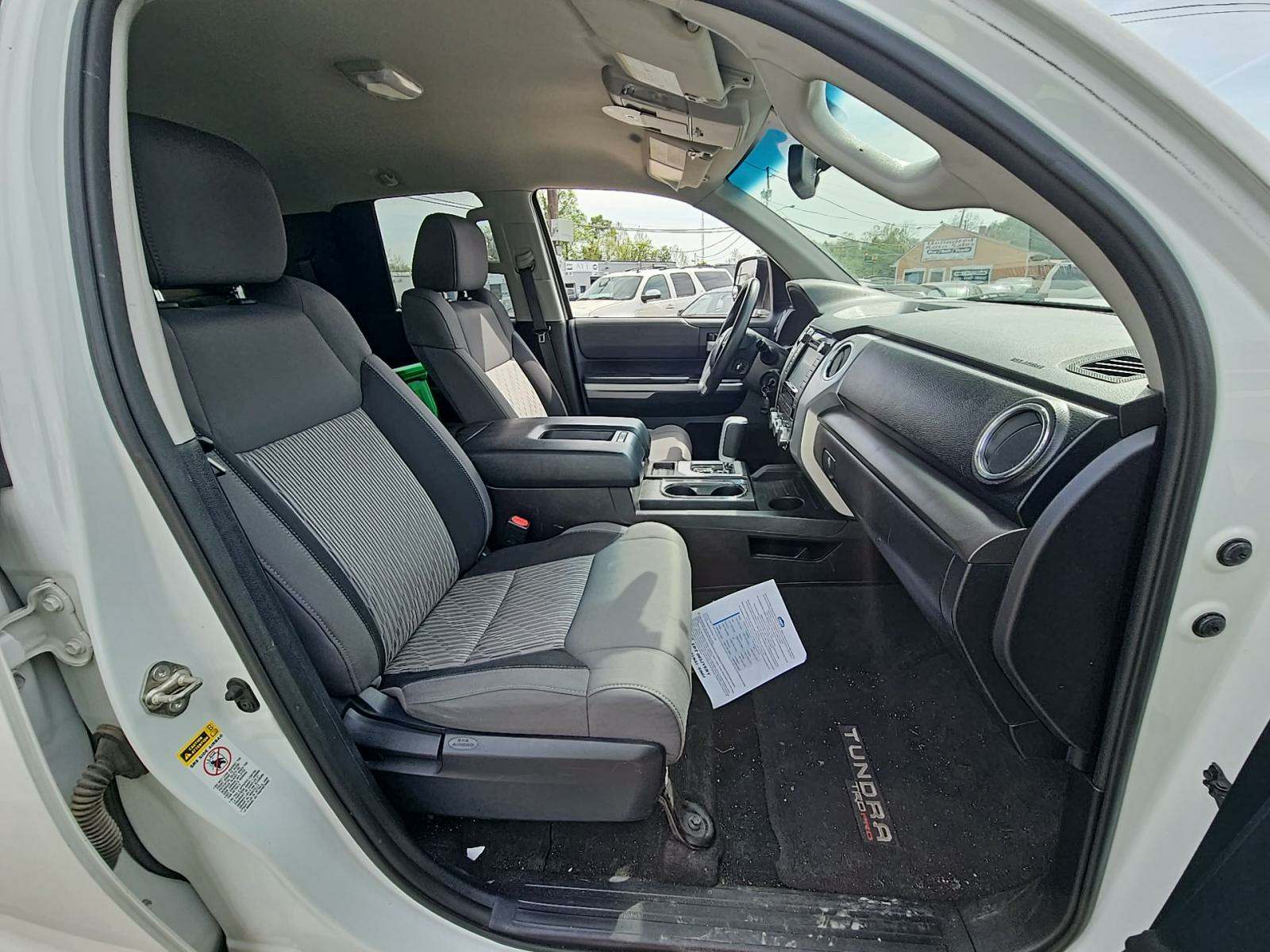 2016 Toyota Tundra SR5 AWD