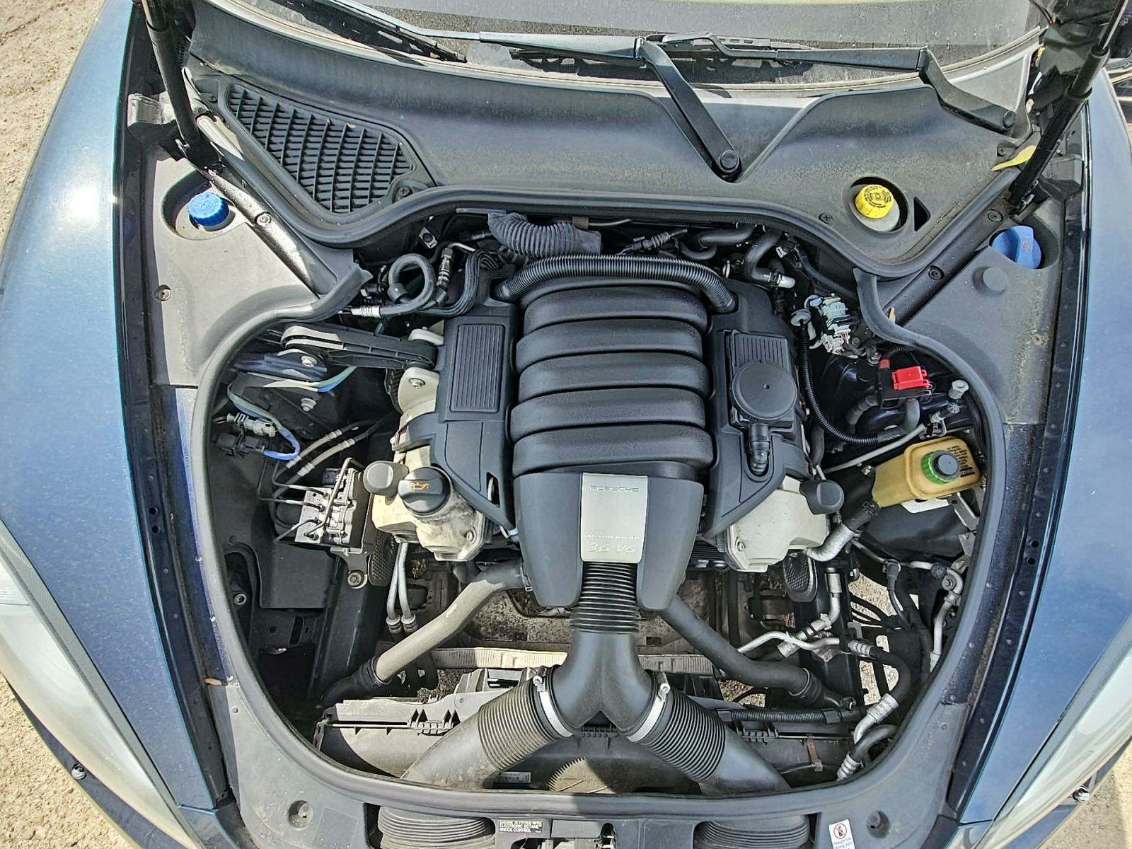 2013 Porsche Panamera 4 AWD