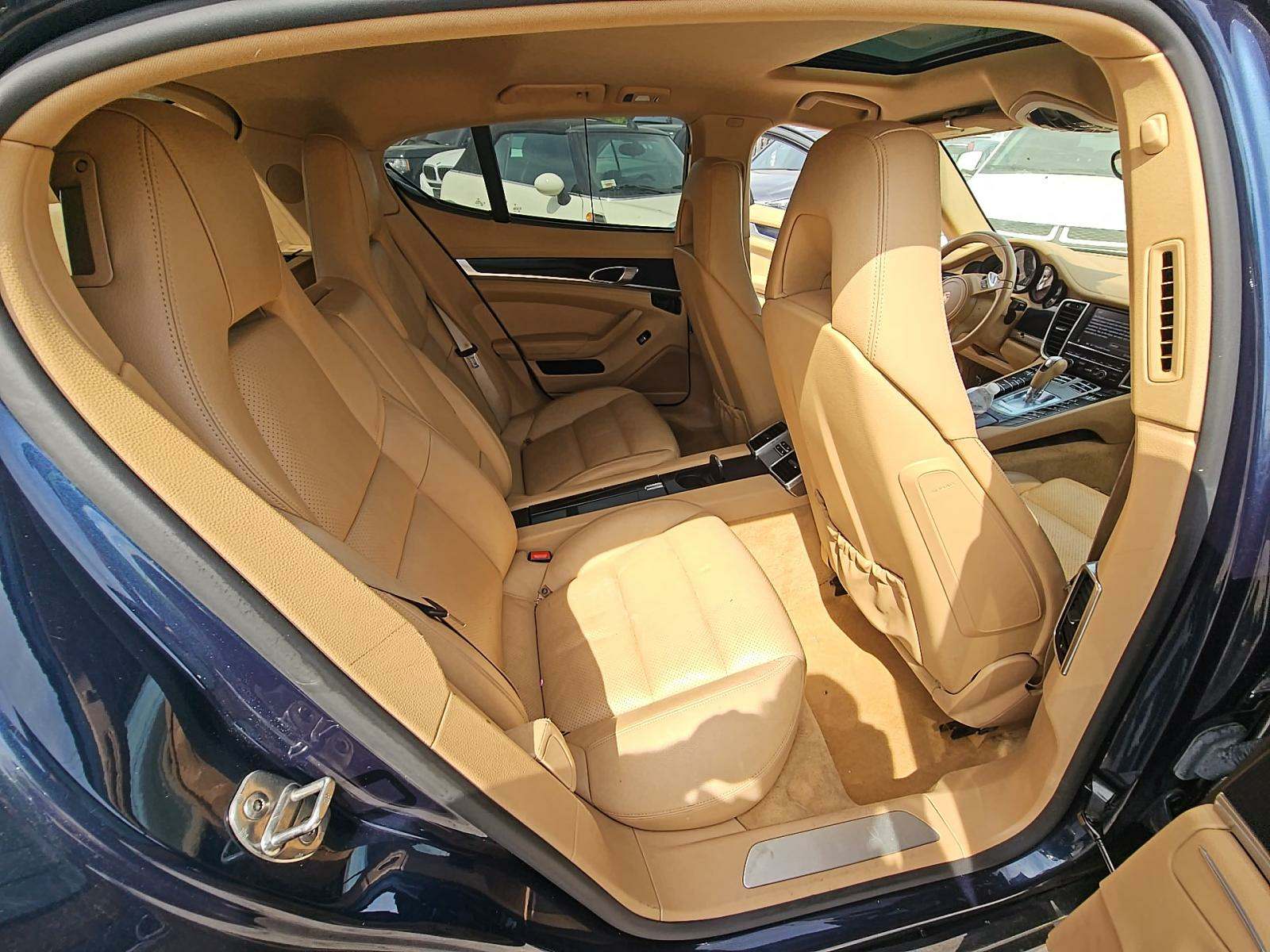 2013 Porsche Panamera 4 AWD