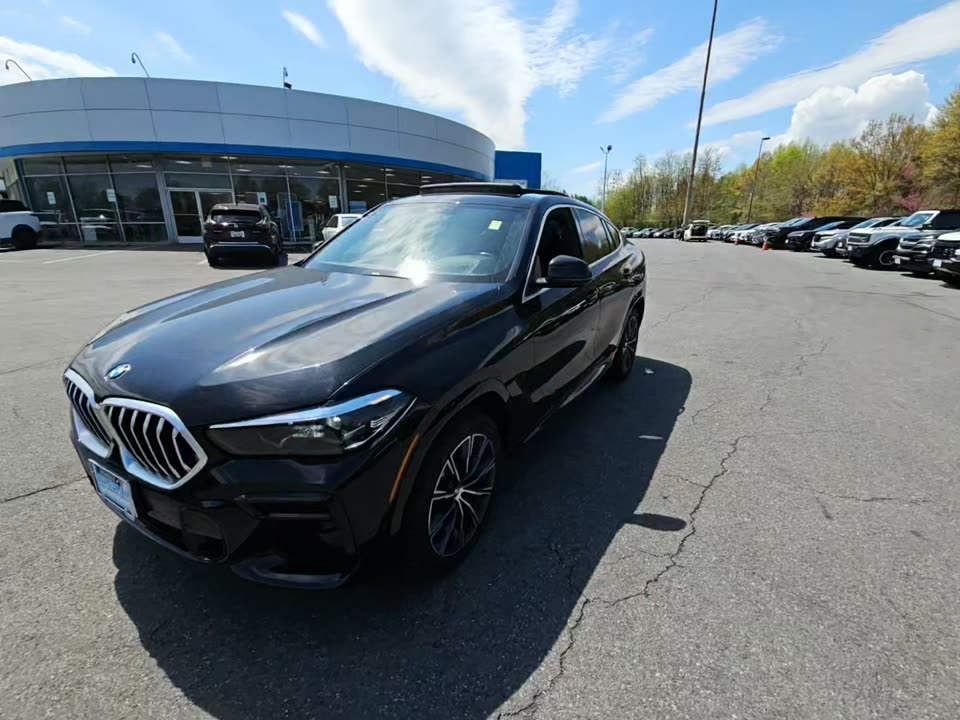 2022 BMW X6 xDrive40i AWD