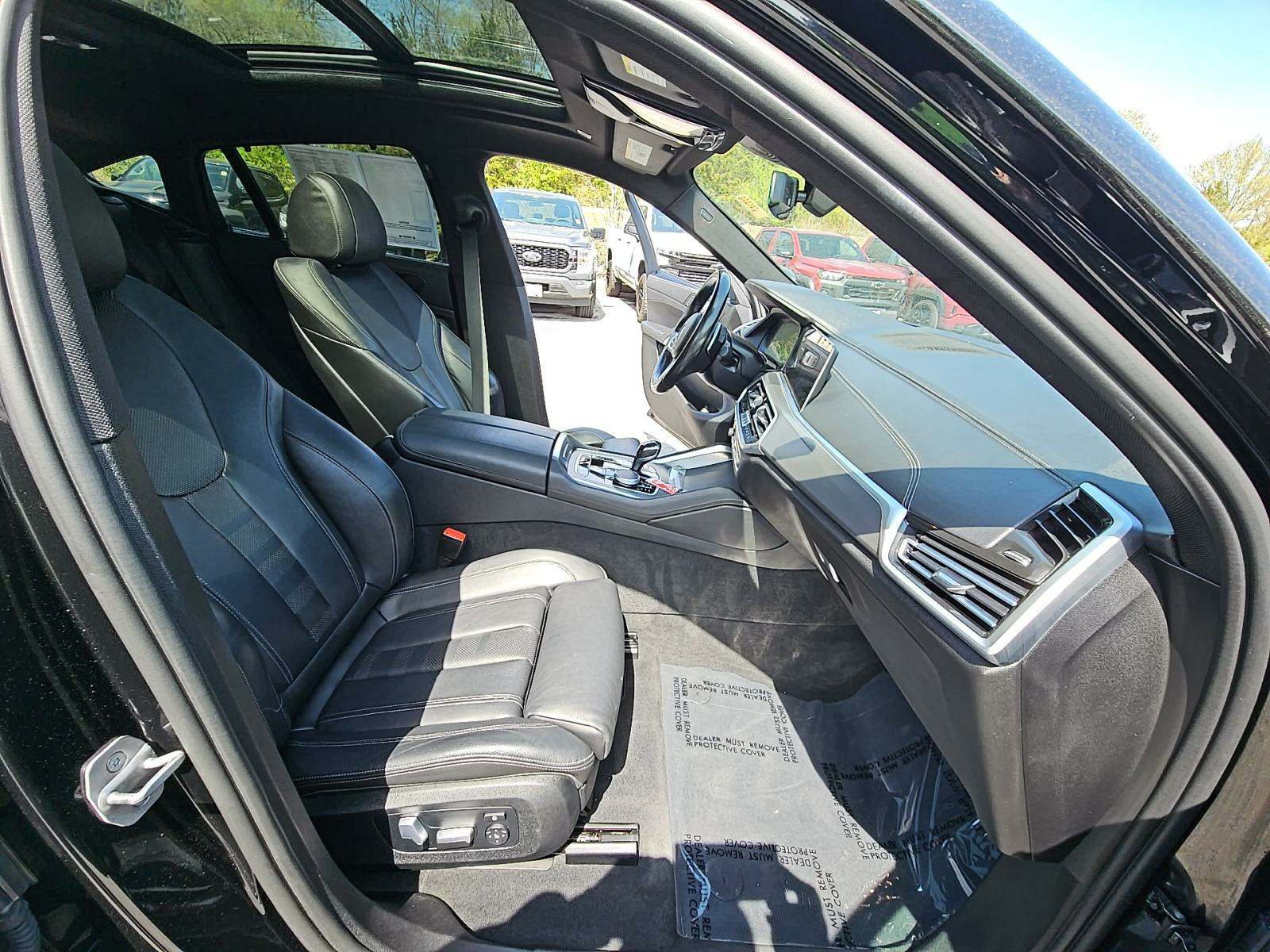 2022 BMW X6 xDrive40i AWD