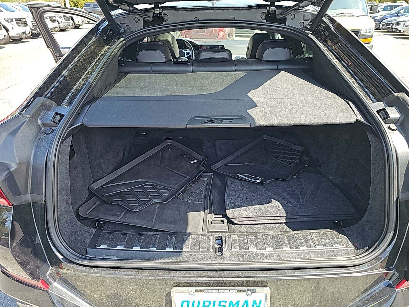 2022 BMW X6 xDrive40i AWD