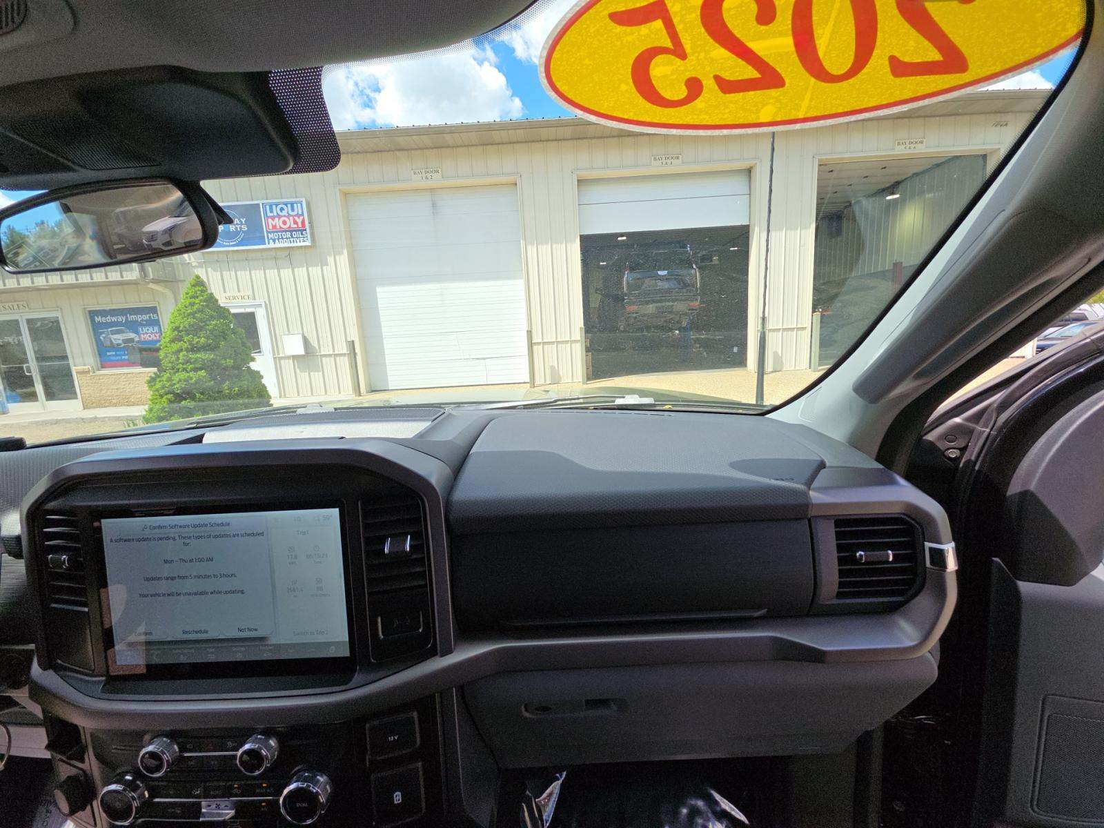 2025 Ford F-150 XLT AWD