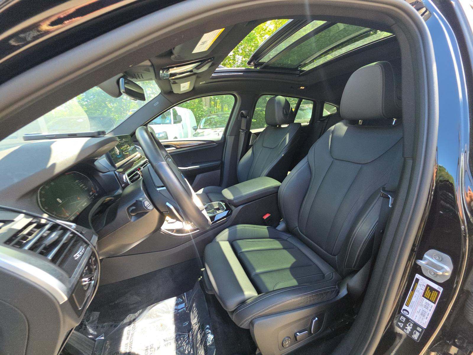 2025 BMW X4 xDrive30i AWD