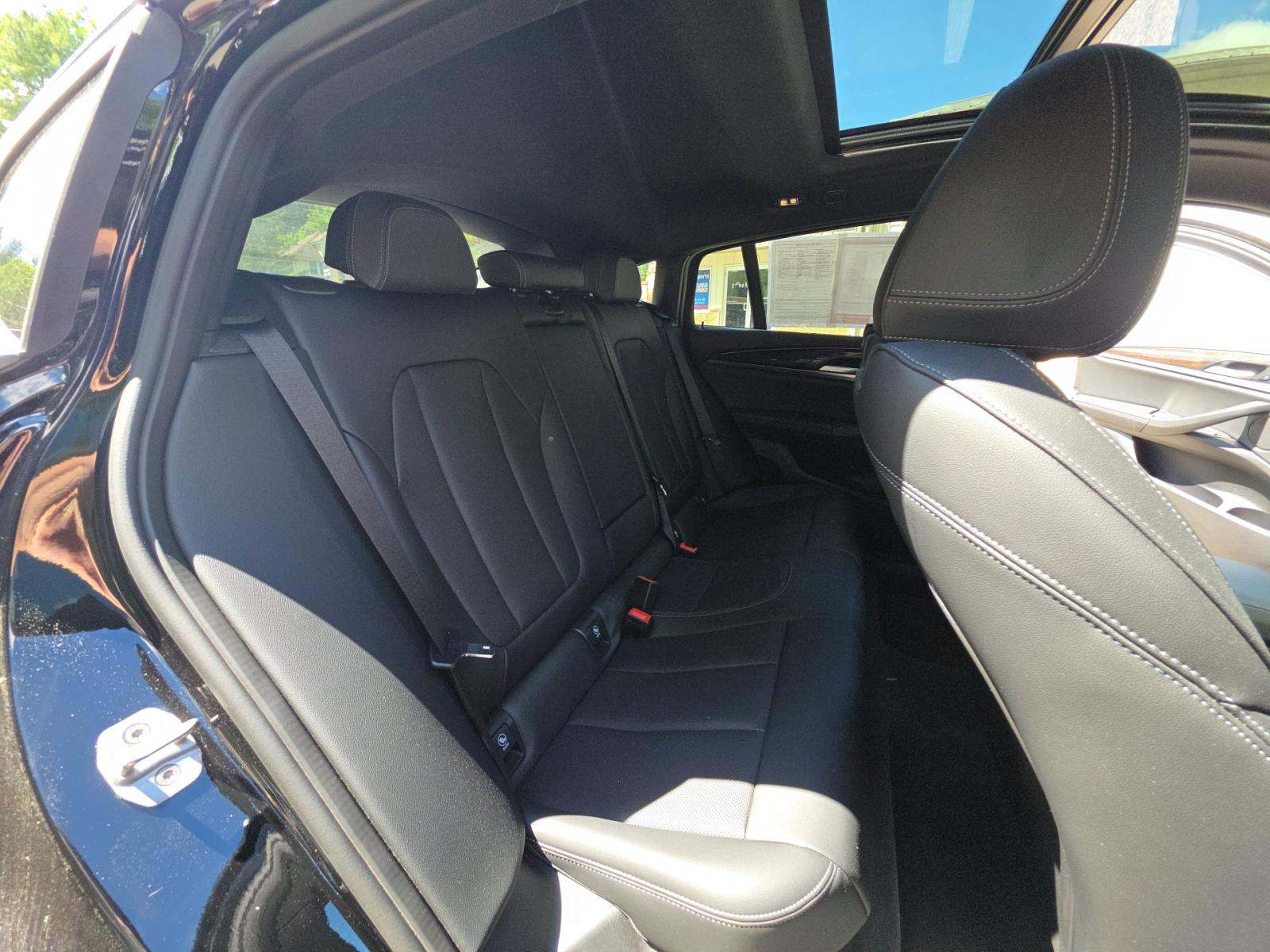 2025 BMW X4 xDrive30i AWD