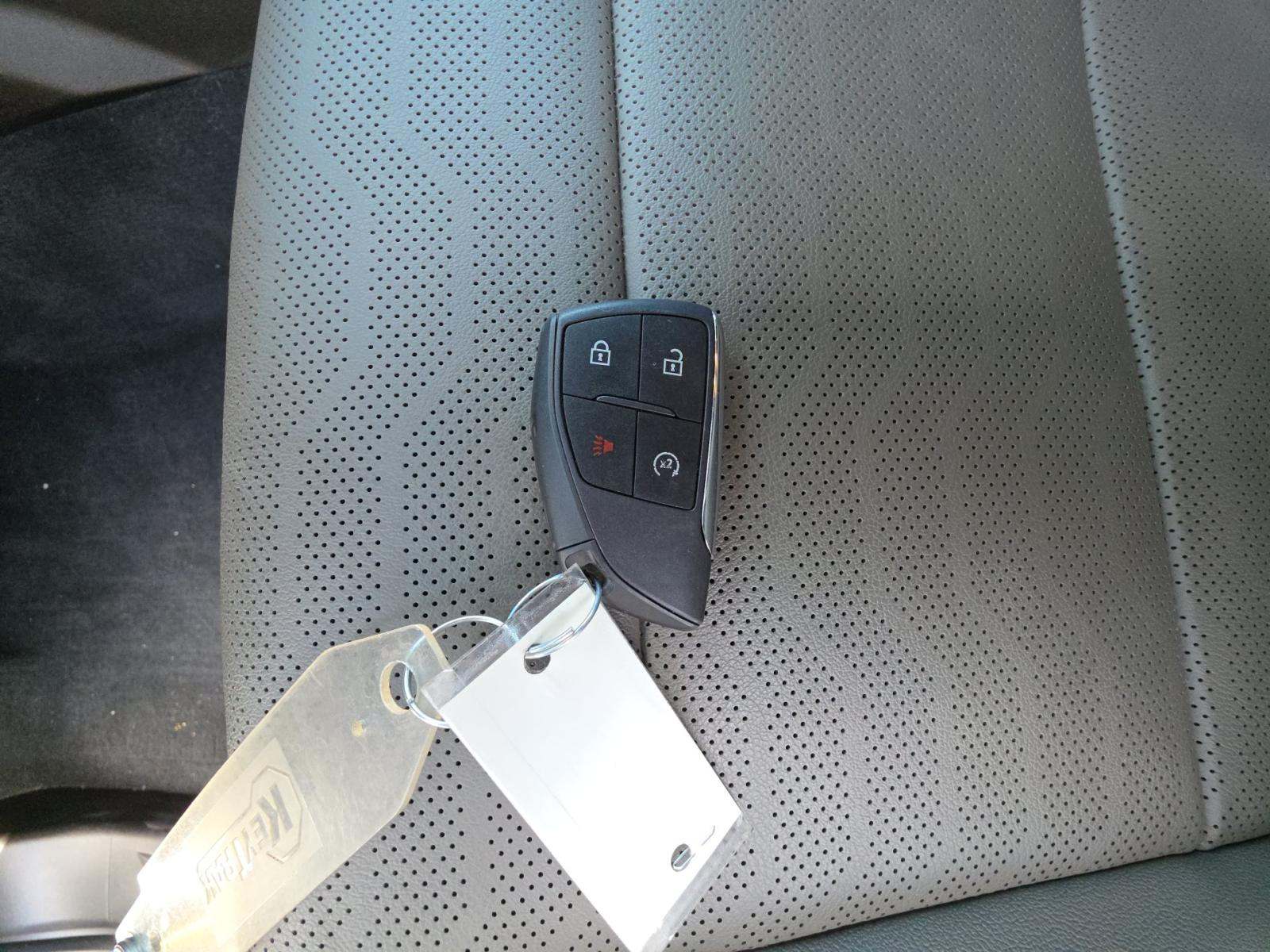 CHEVROLET SILVERADO - 4