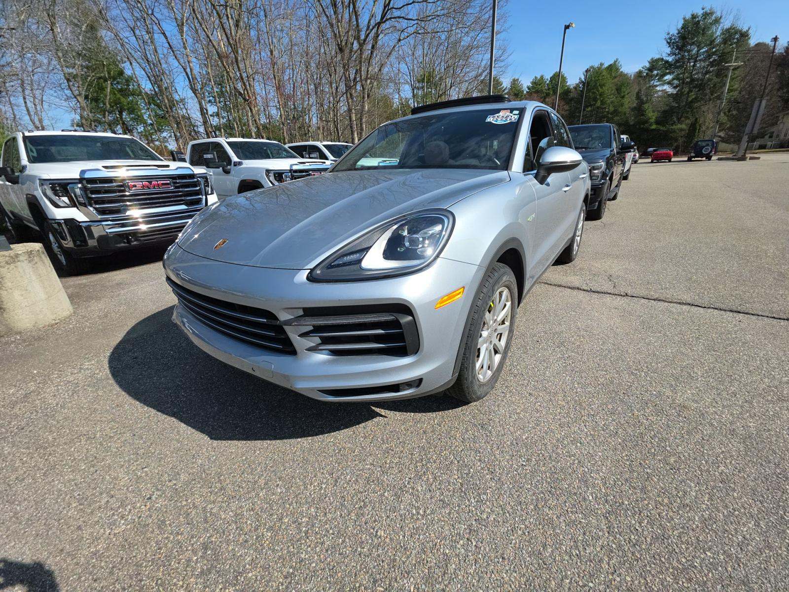 PORSCHE CAYENNE - 1