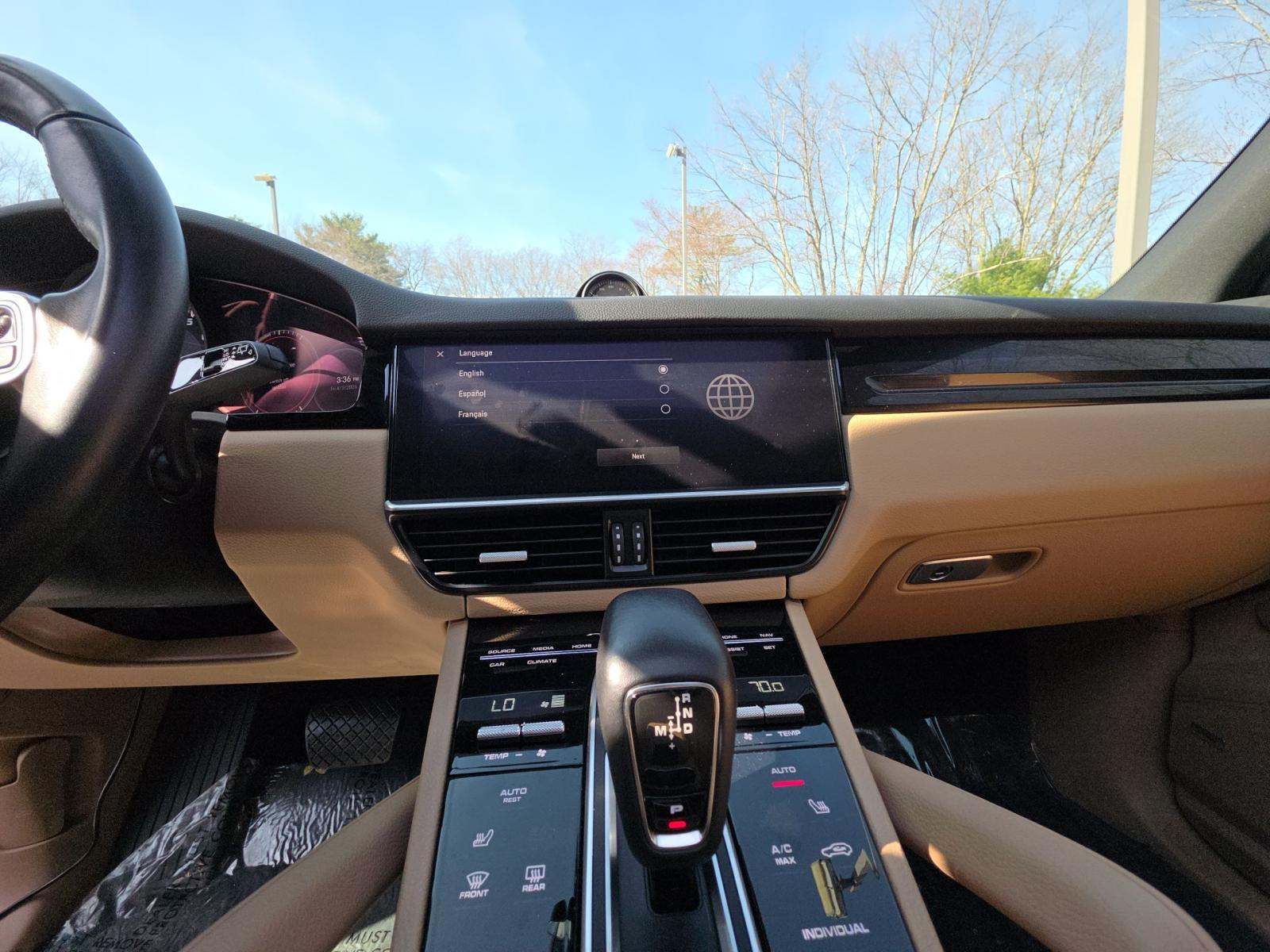 PORSCHE CAYENNE - 10