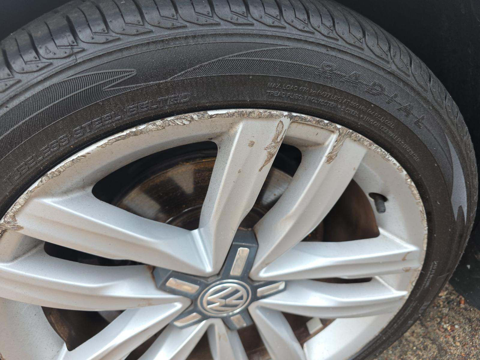 2017 Volkswagen Passat 1.8T SE FWD